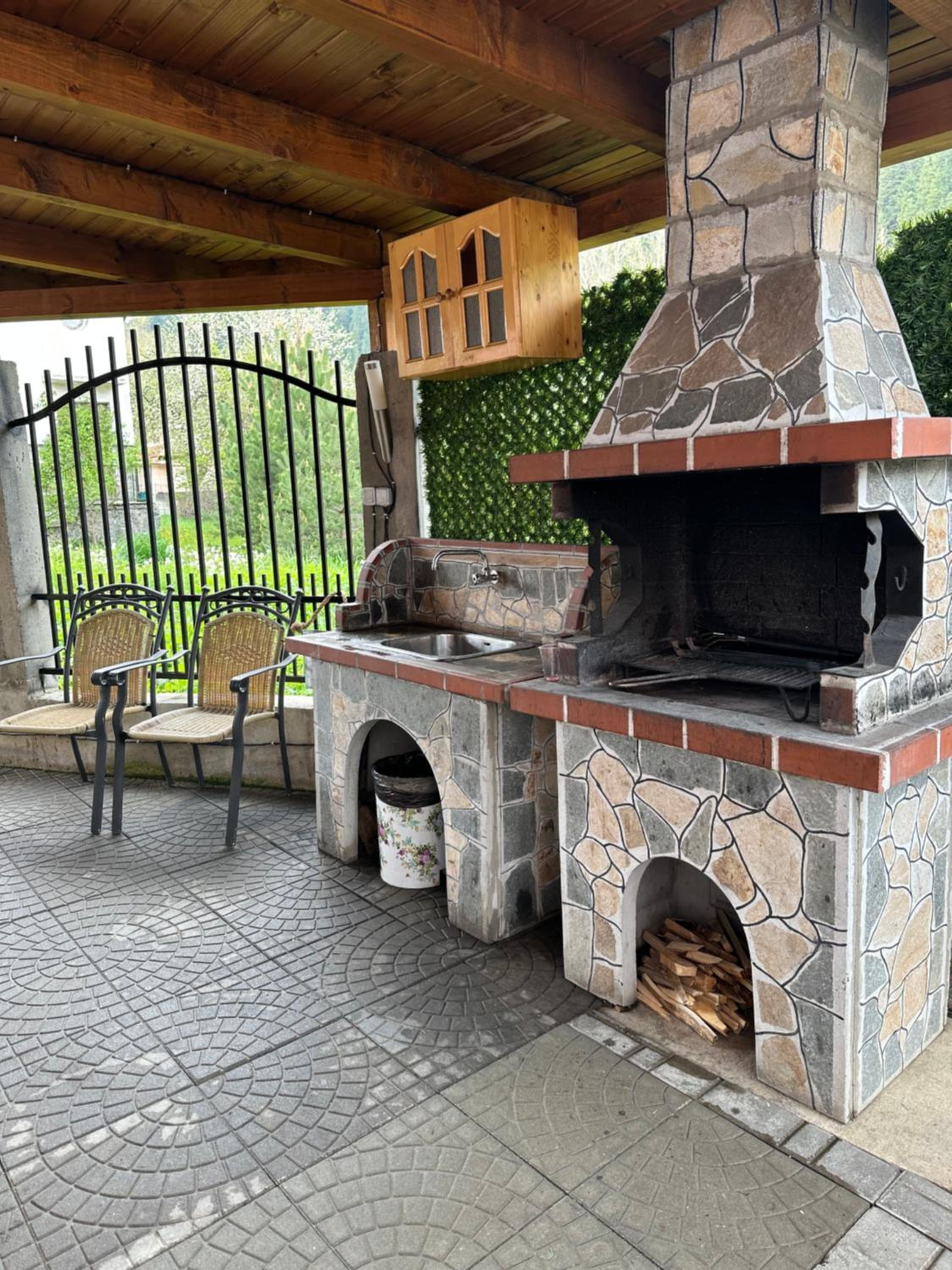 Advel Guest House