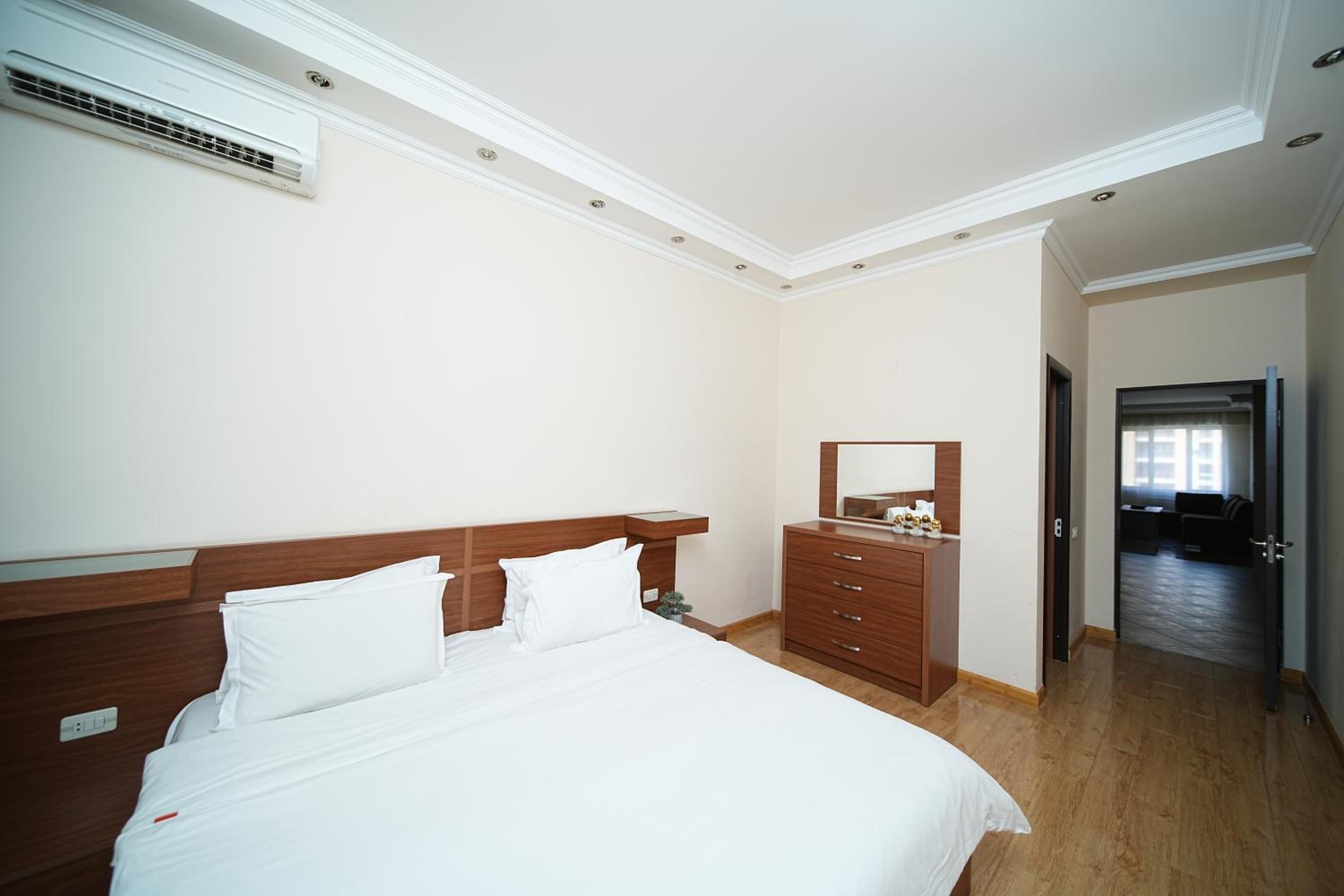 Luxury Apartments on 13 Buzand street by Sweet Home