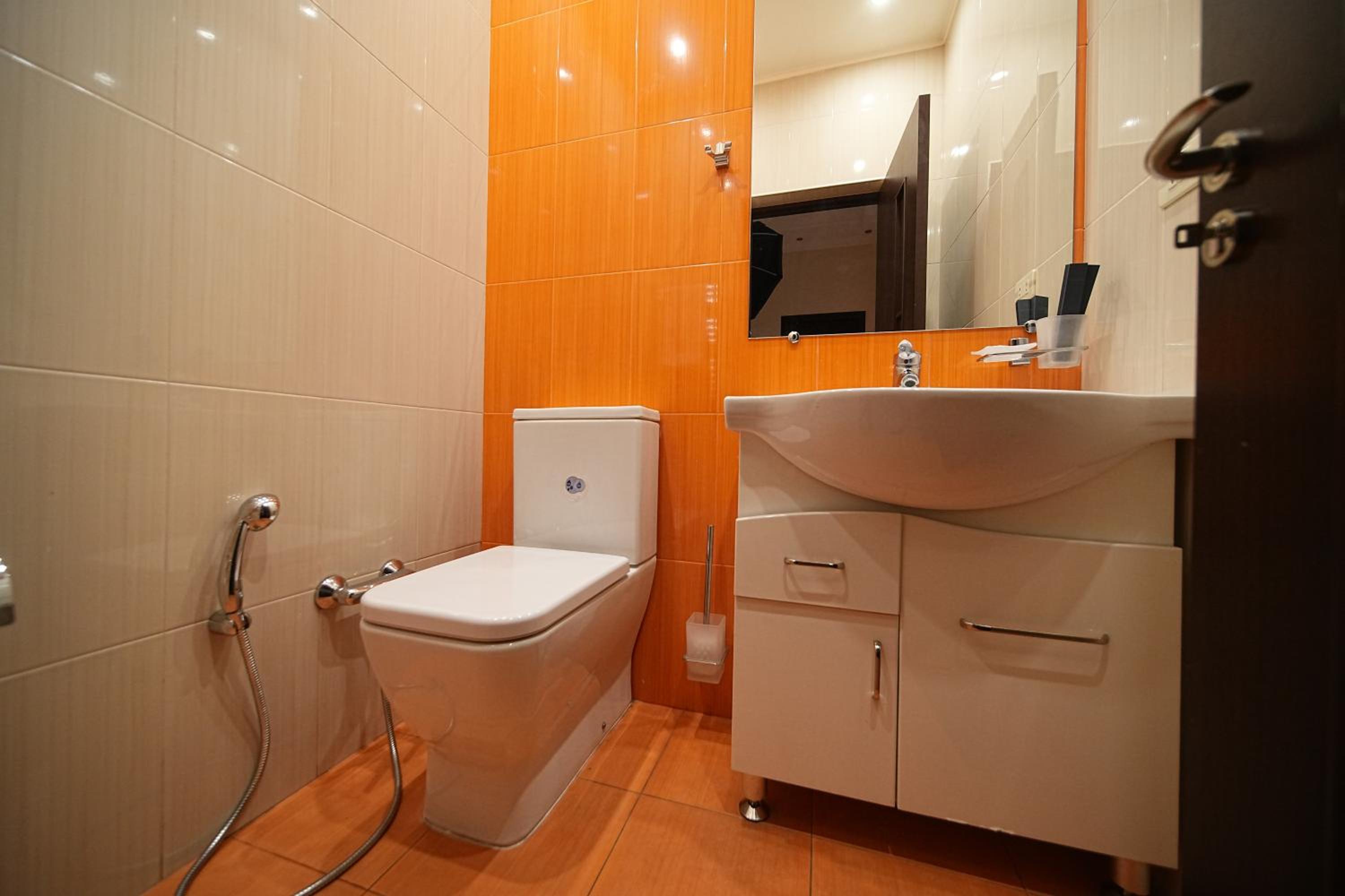 Luxury Apartments on 13 Buzand street by Sweet Home