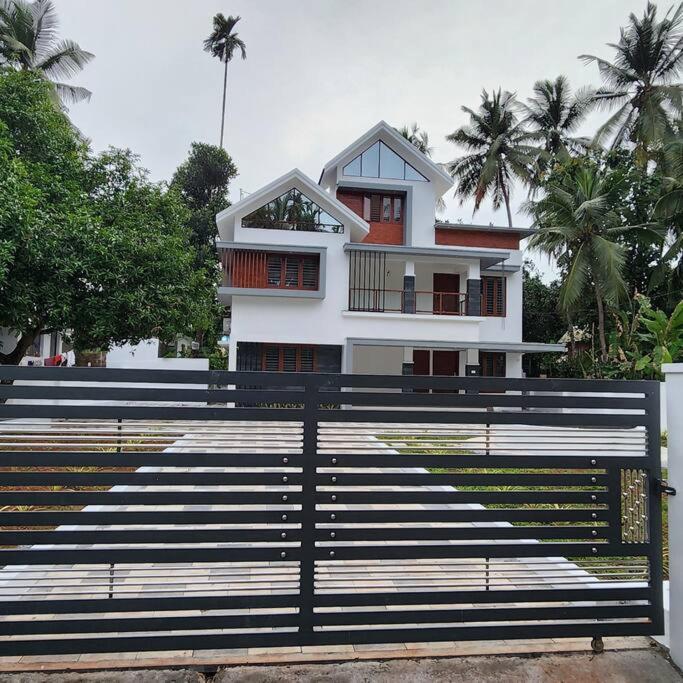 Nambiaparambil Serviced Villa