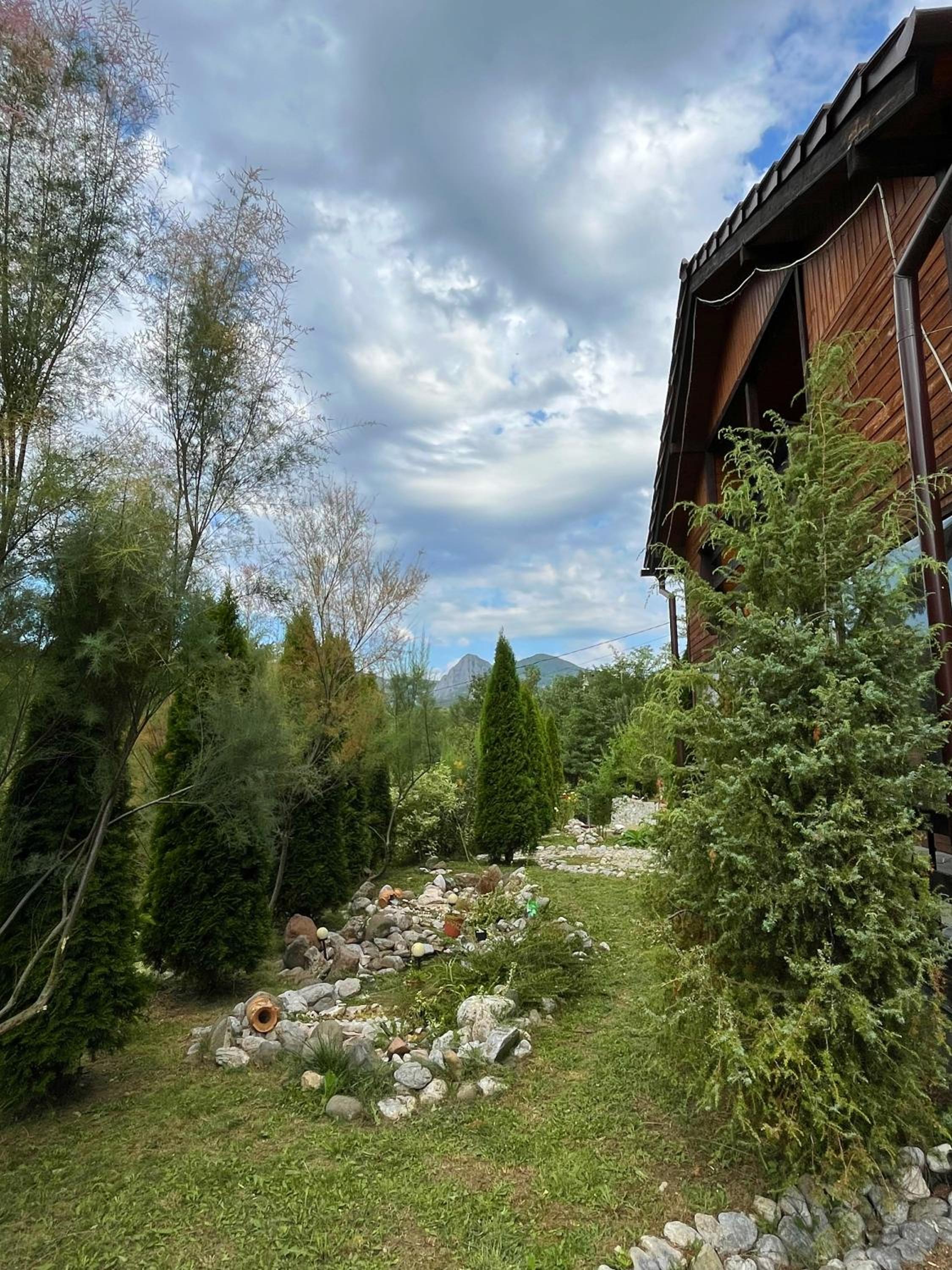 Photo 25