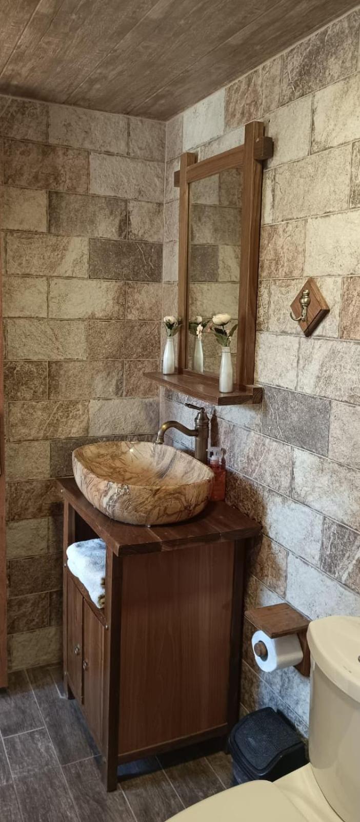 Rokwood faraya
