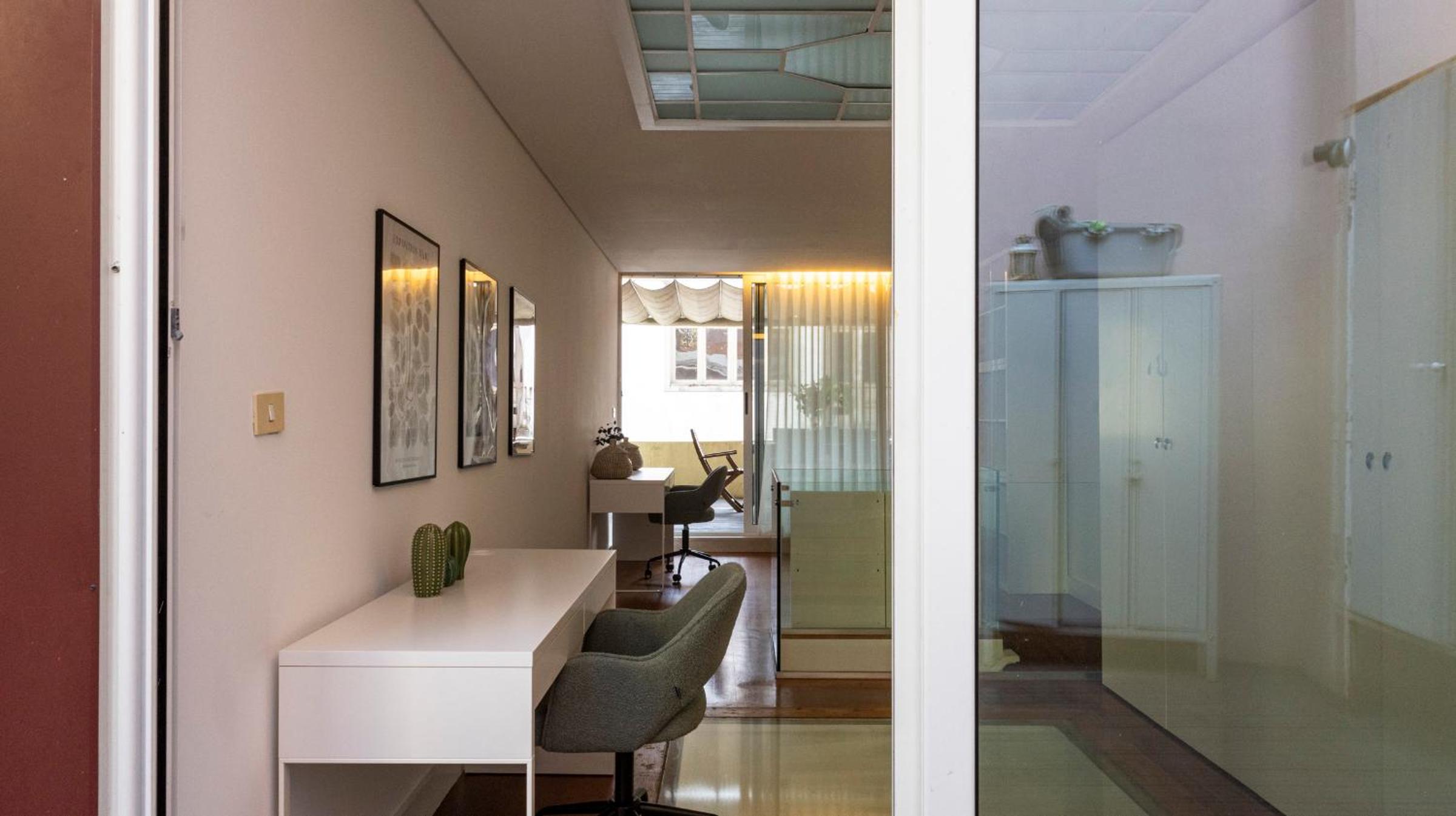 Fábrica Three-Story Charm by LovelyStay view 3