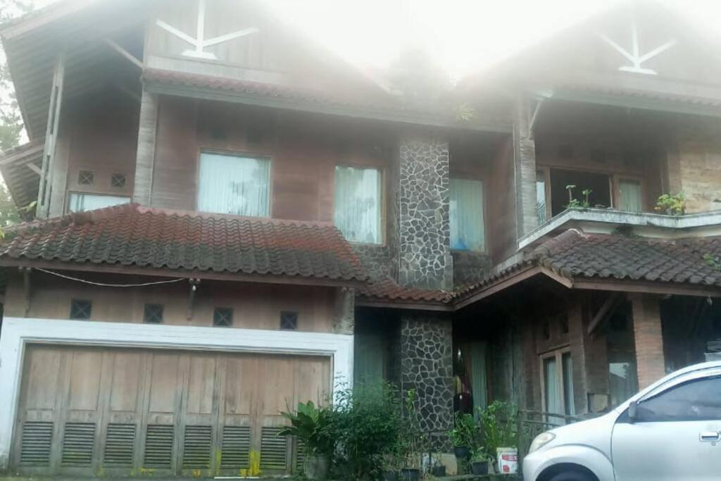 rumahdesa cisarua