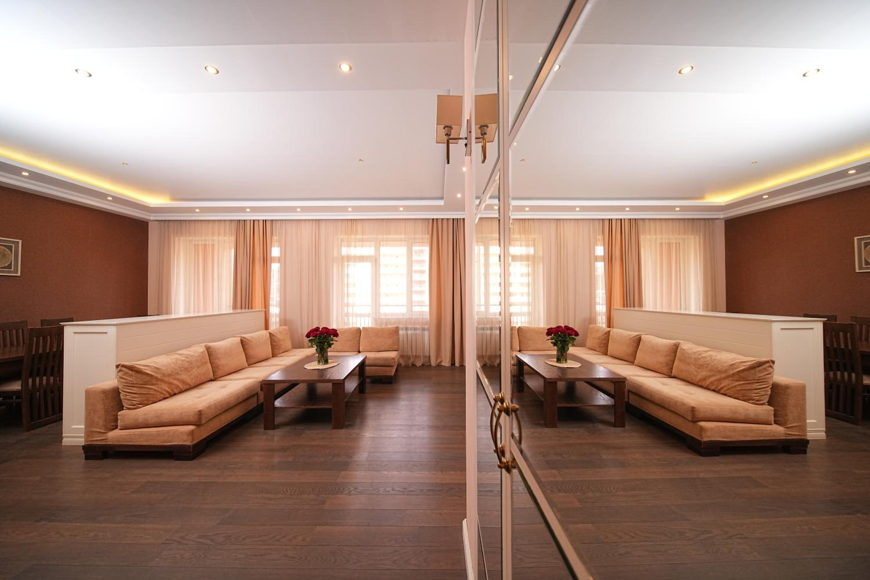 Luxury Apartments in the Centre with 2 Bedrooms & 2 Bathrooms by Sweet Home