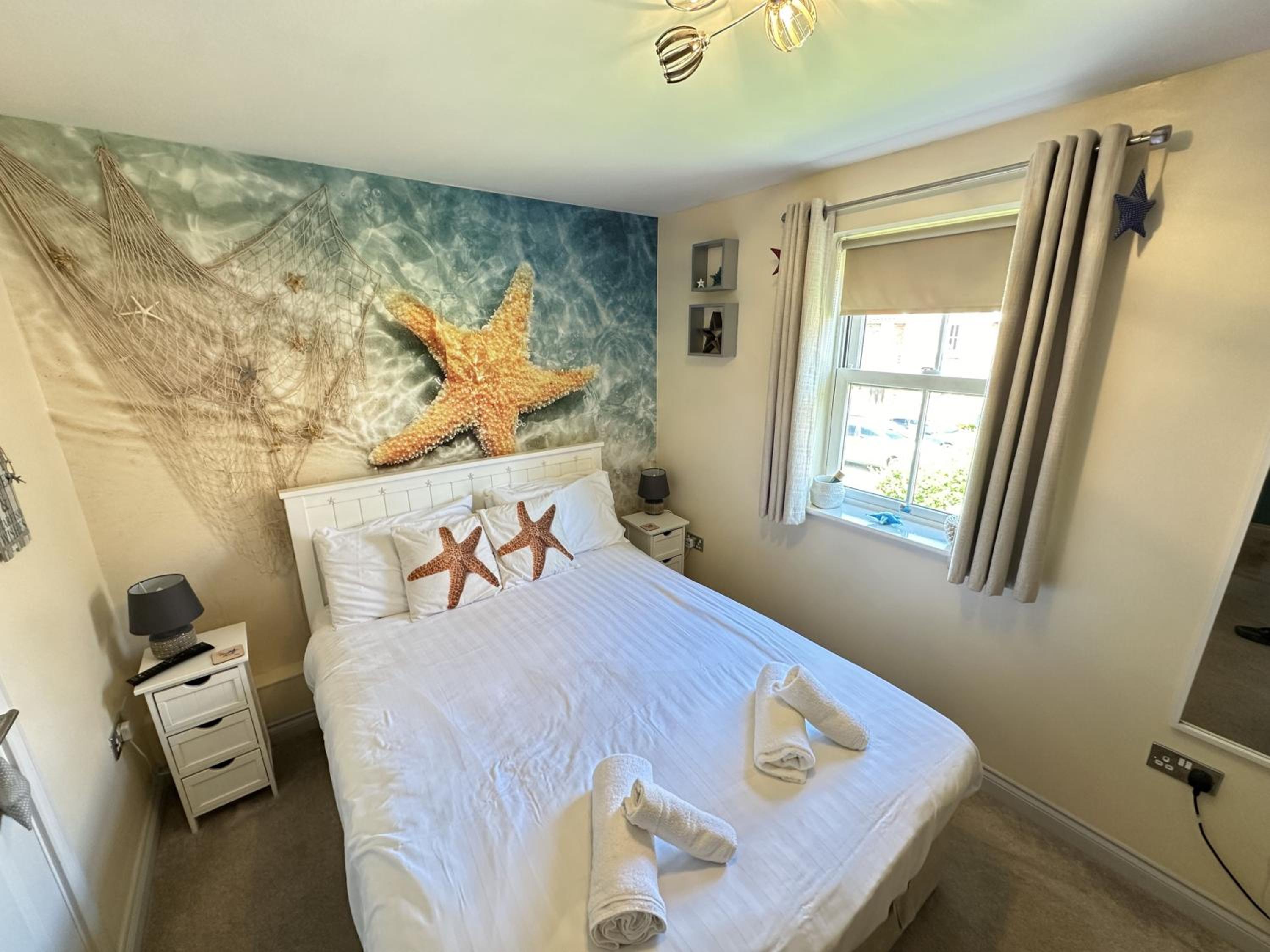 Starfish Shack - Part of the The Bay Filey Holiday Village with pool, gym and direct beach access, pub, restaurant, tennis and meadows walks