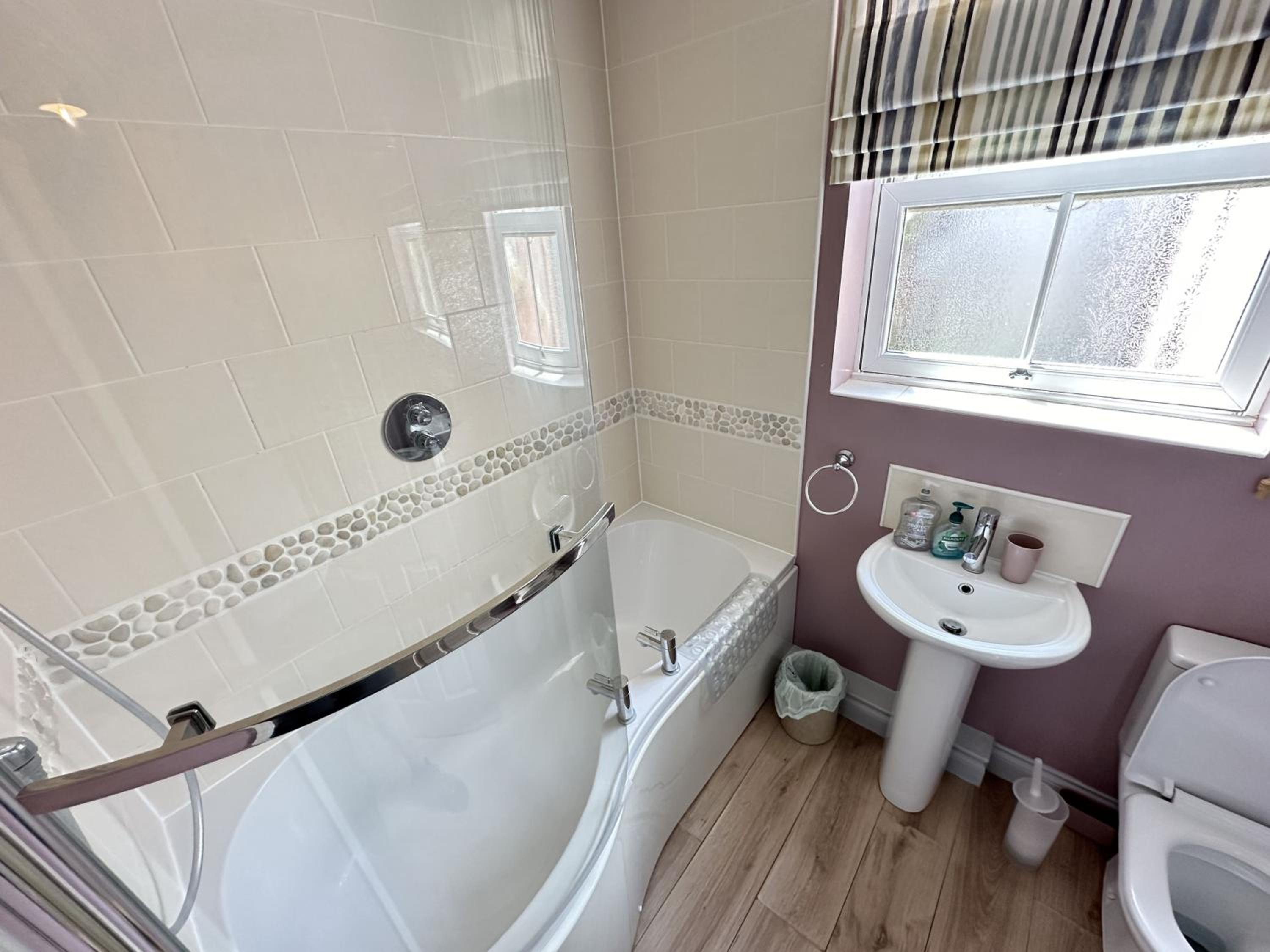 Starfish Shack - Part of the The Bay Filey Holiday Village with pool, gym and direct beach access, pub, restaurant, tennis and meadows walks