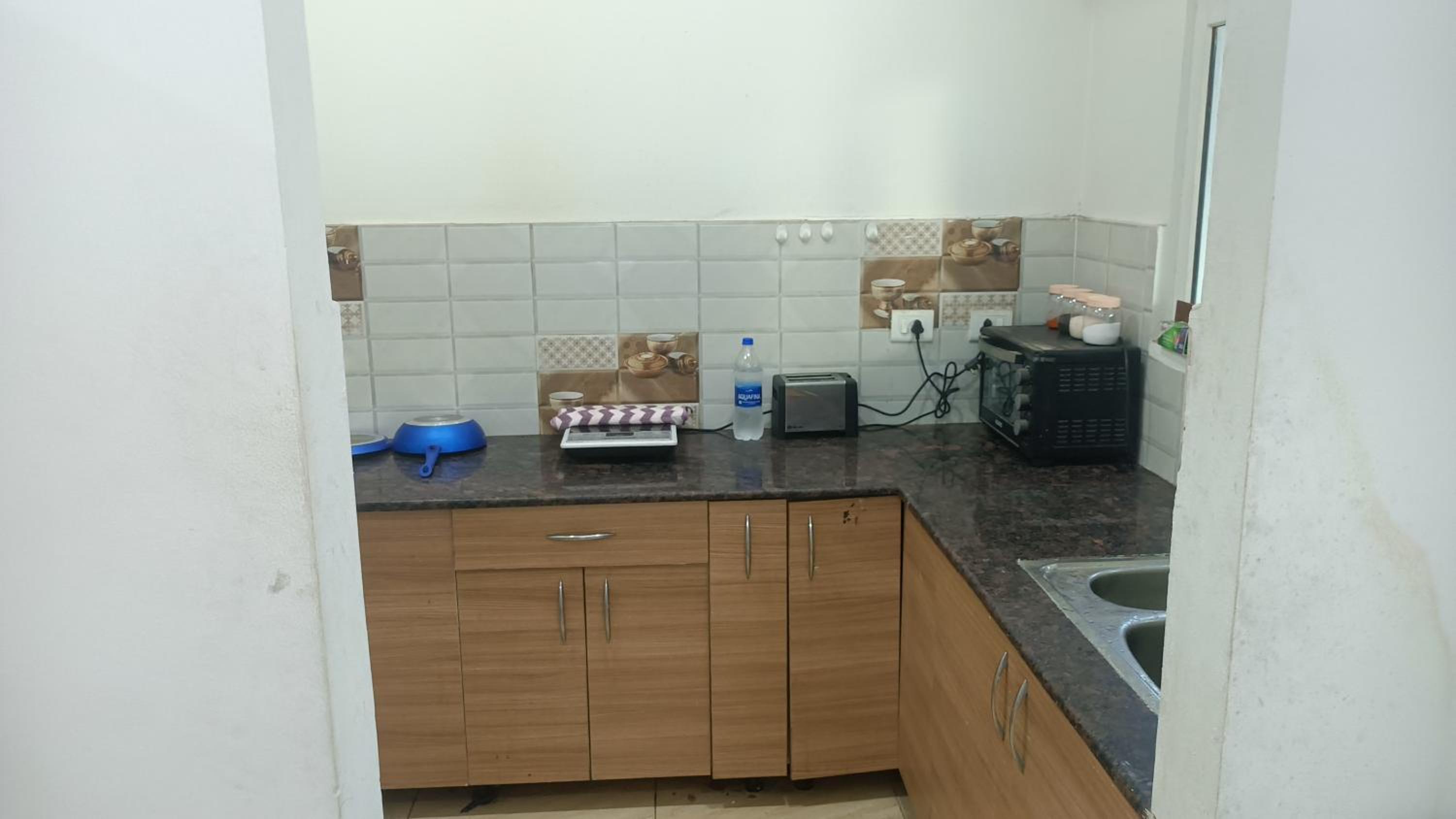 Three bhk spacious apartment view 4
