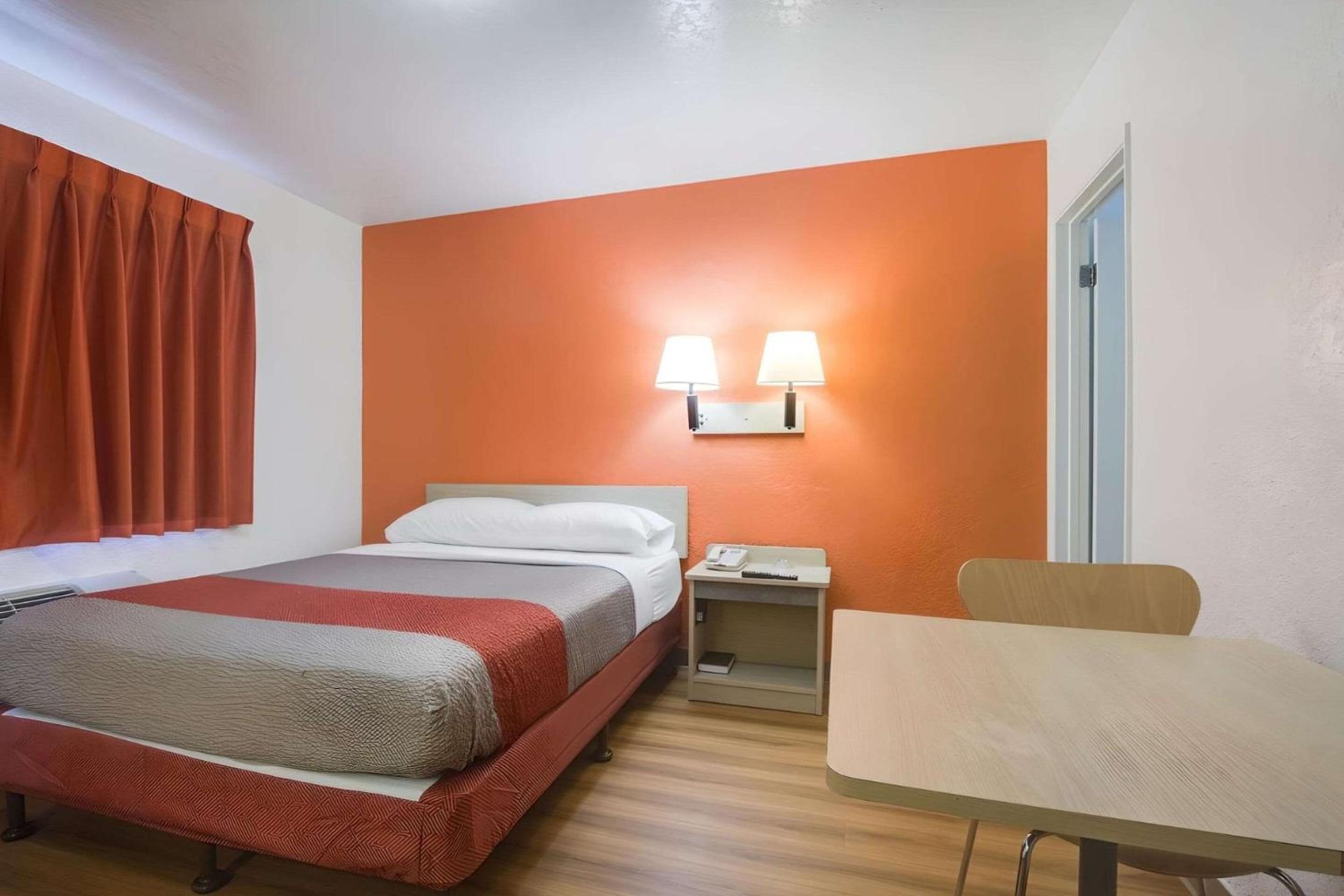 Denver Vacations - Park Inn by Radisson, Lakewood - Property Image 5