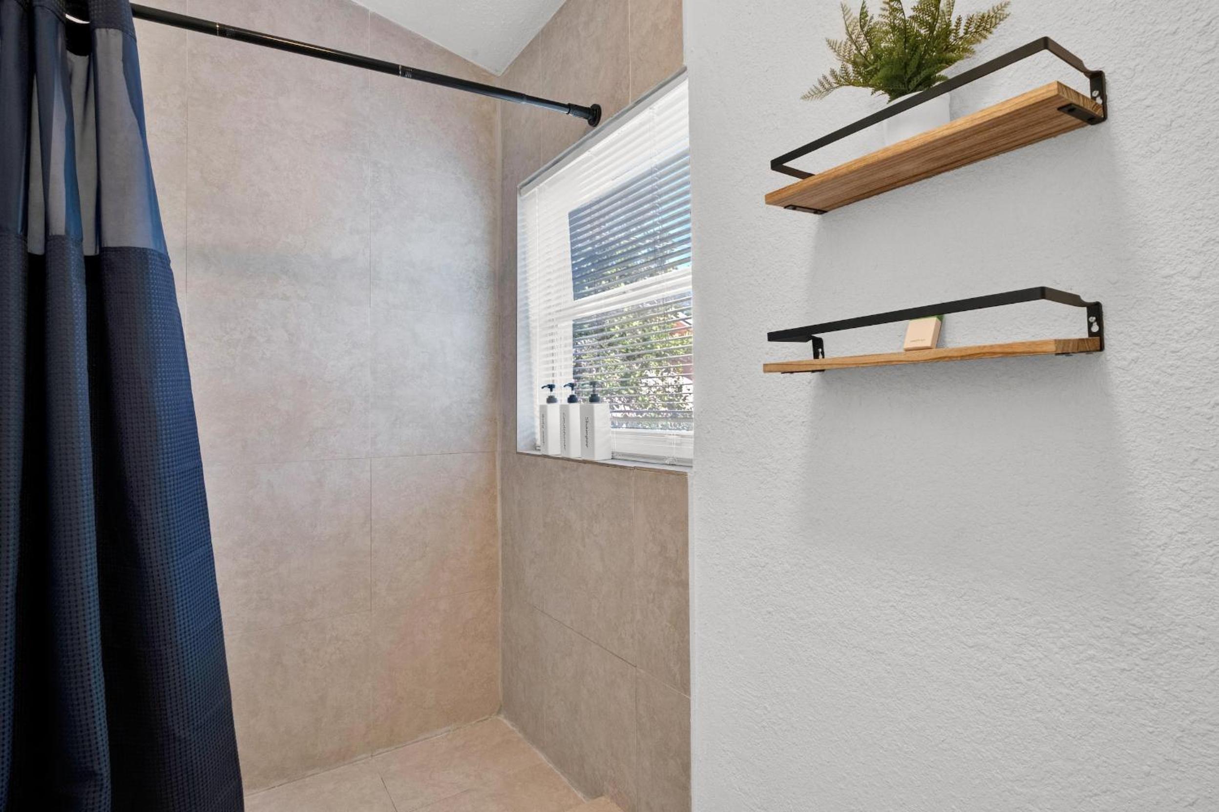 Dos Casitas Design District #1 - 3 Bedroom House