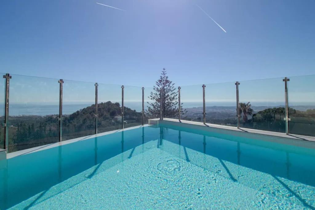 Seaview 3-Bed Flat with 2 Terraces Mijas Pueblo view 2