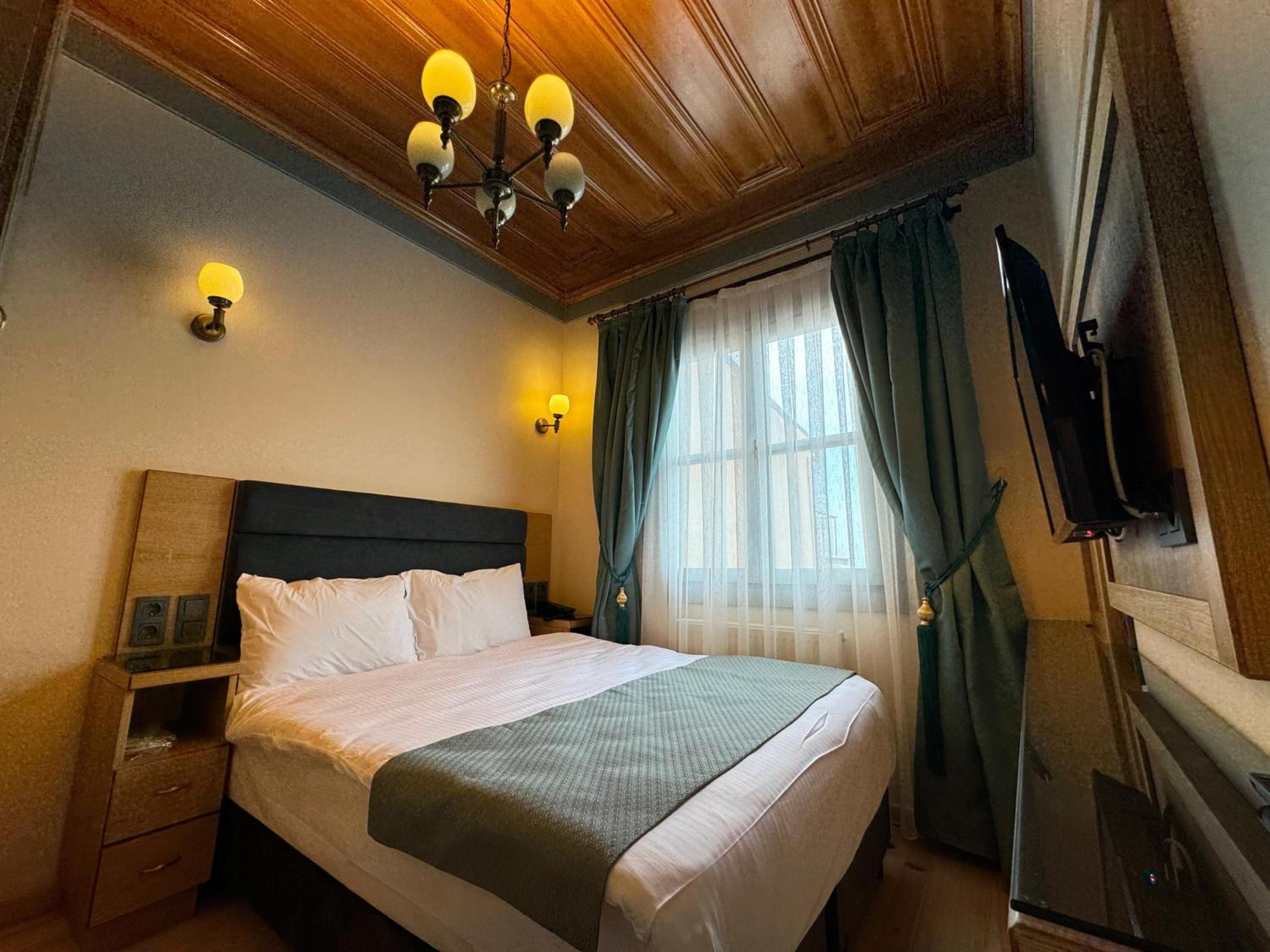 Abelia Mansion Hotel - Image 18