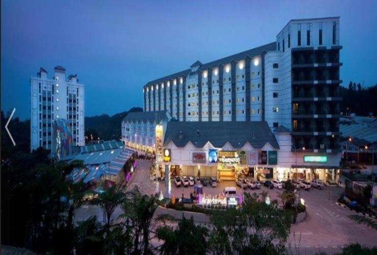 Cameron Nova Highlands Resorts
