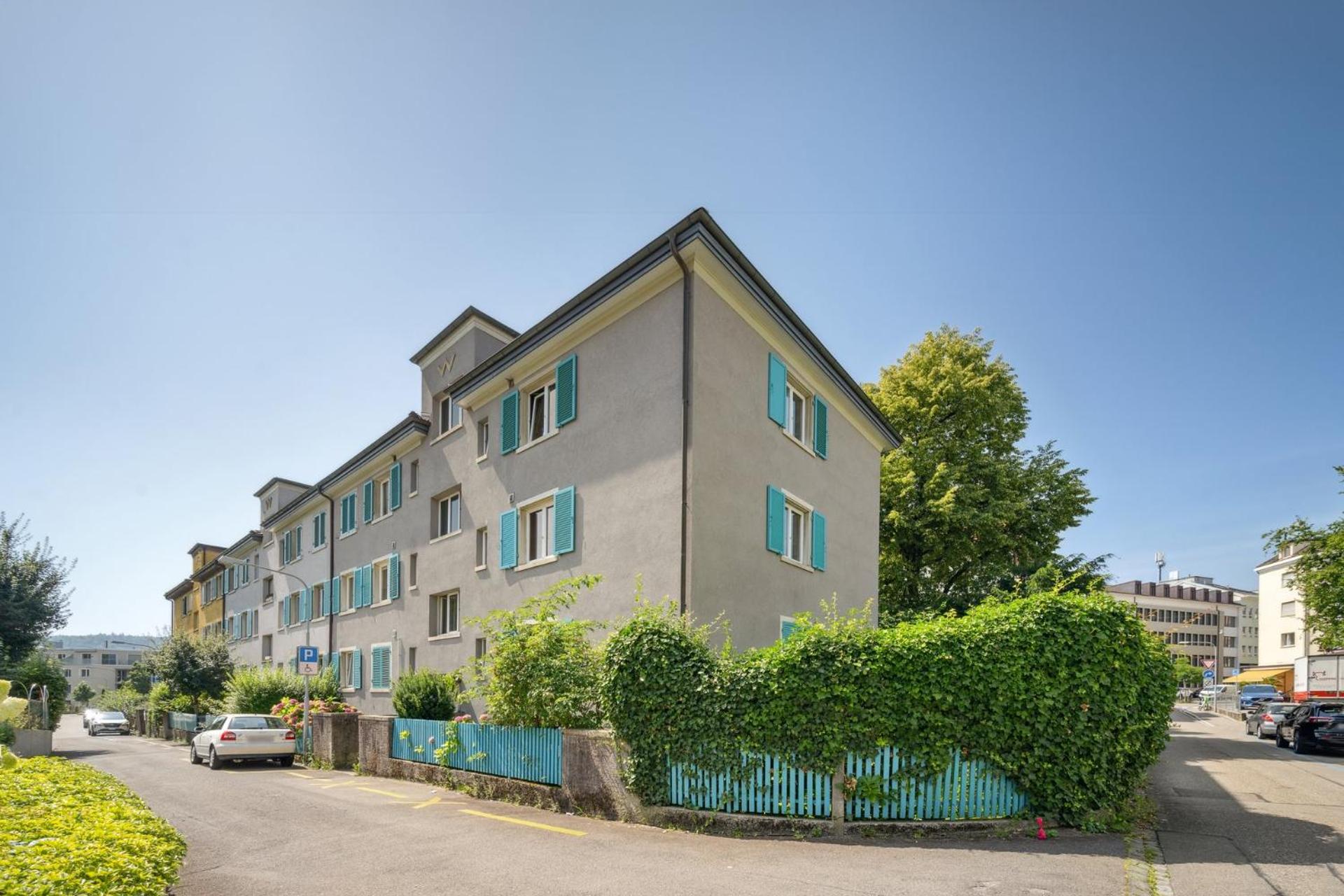 Comfortable stay in Oerlikon 20 minutes away from Zurich Airport