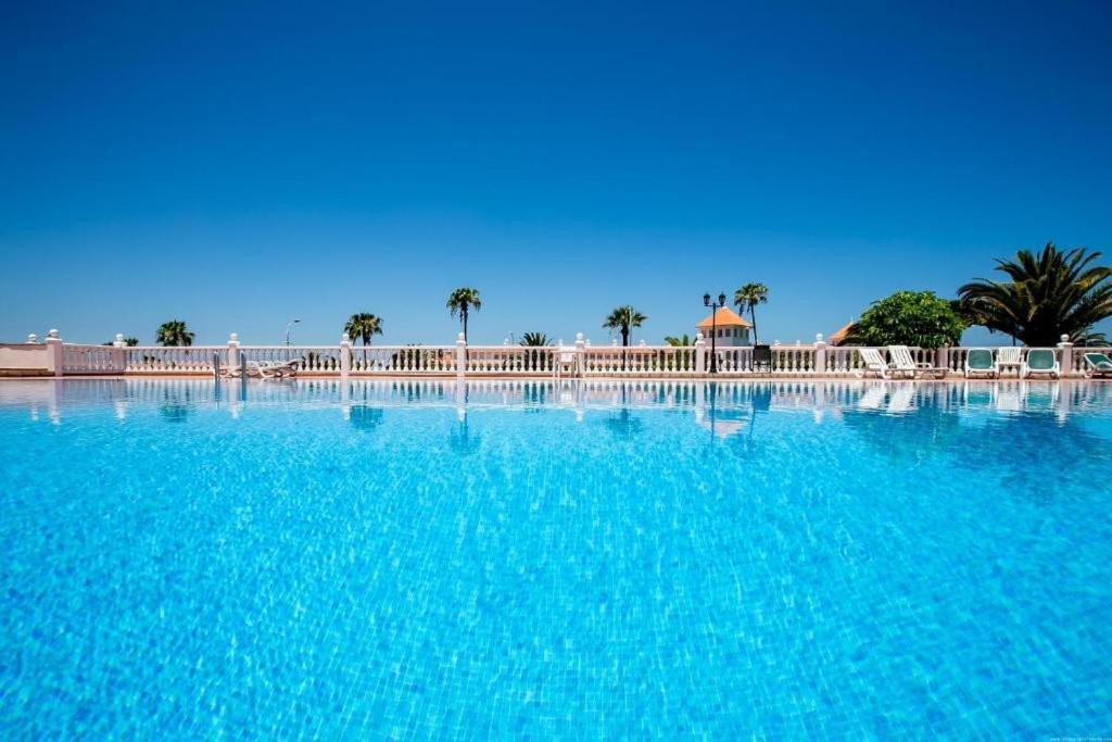 Brilliant Veril del Duque with Heated Pool
