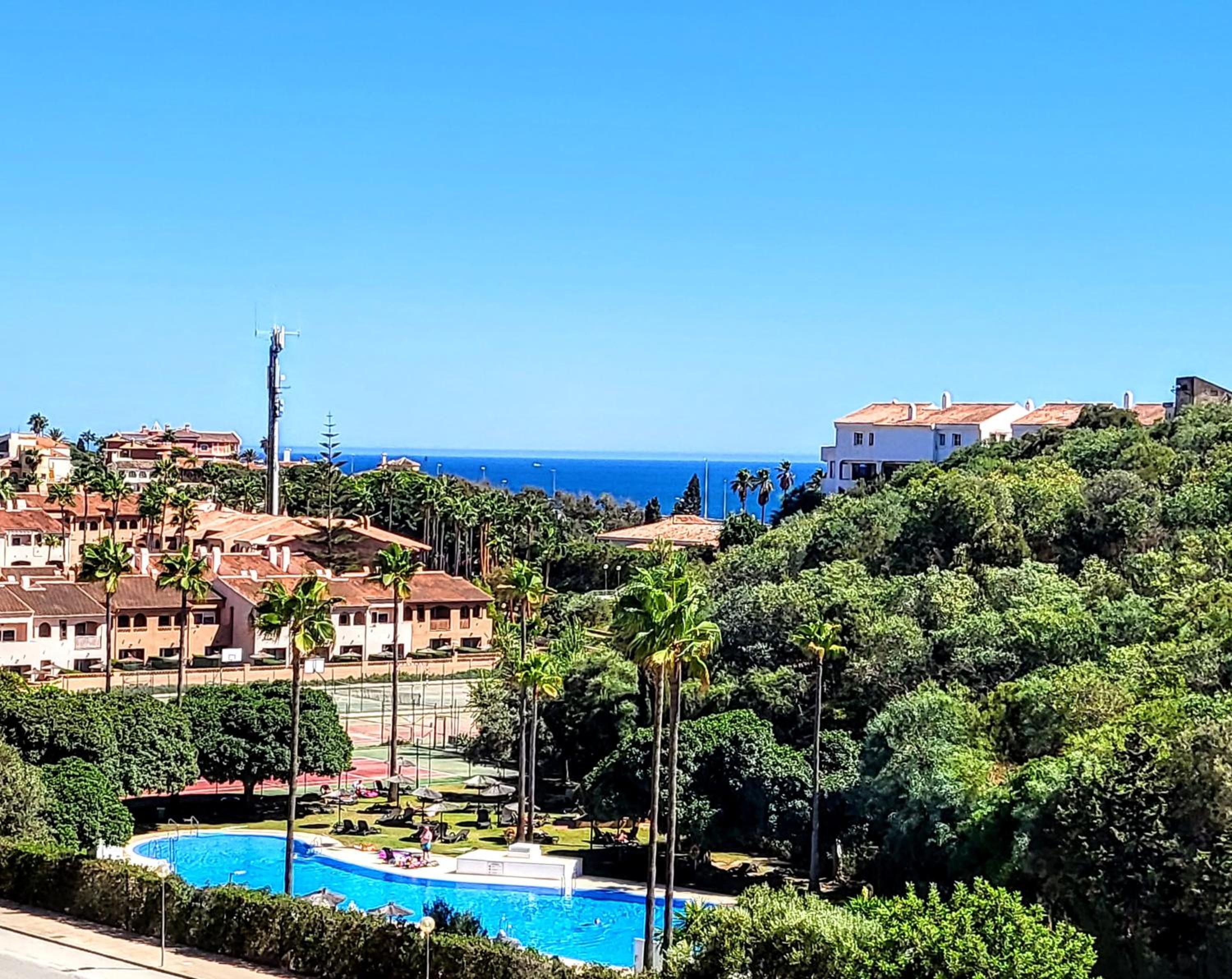 Spacious and stylish penthouse in Mijas