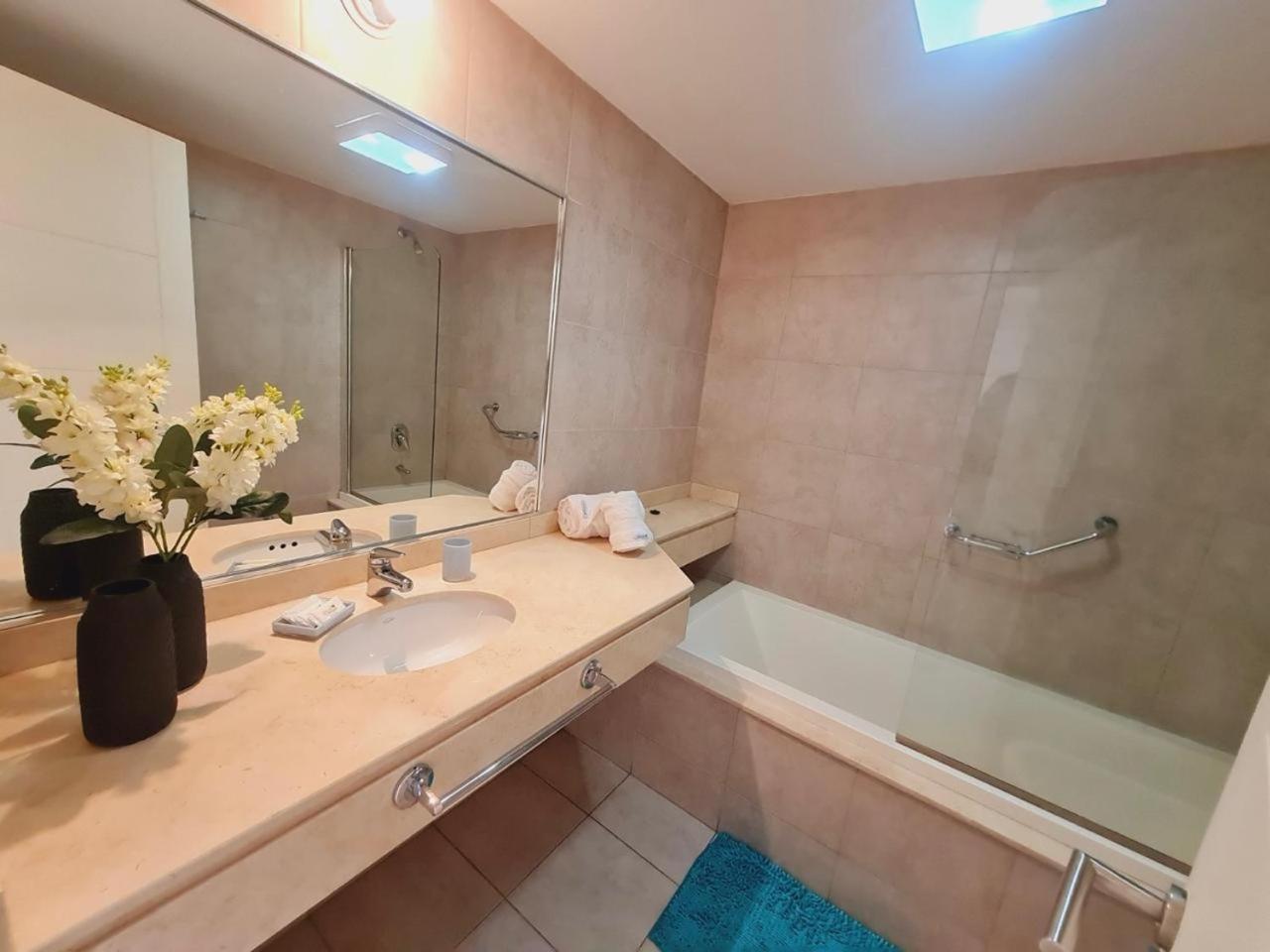 GRAN NIVEL EN El CENTRO DE NEUQUEN 1 DORMITORIO CON COCHERA OPCIONAL