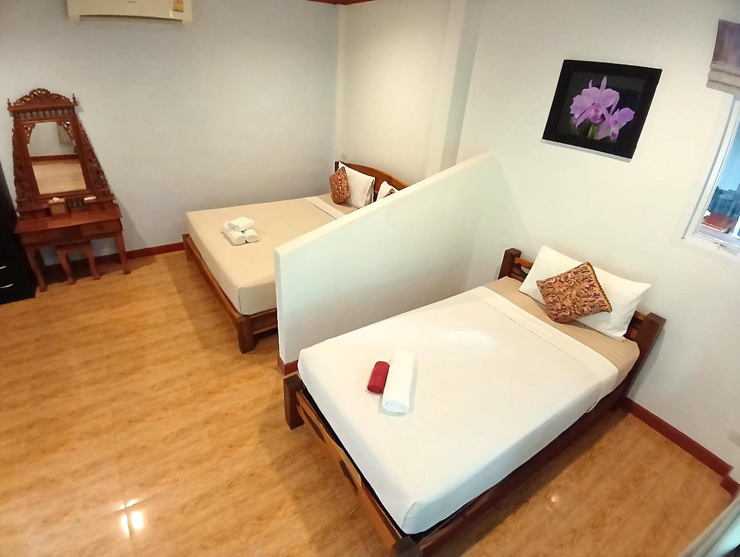 Baan Long Beach