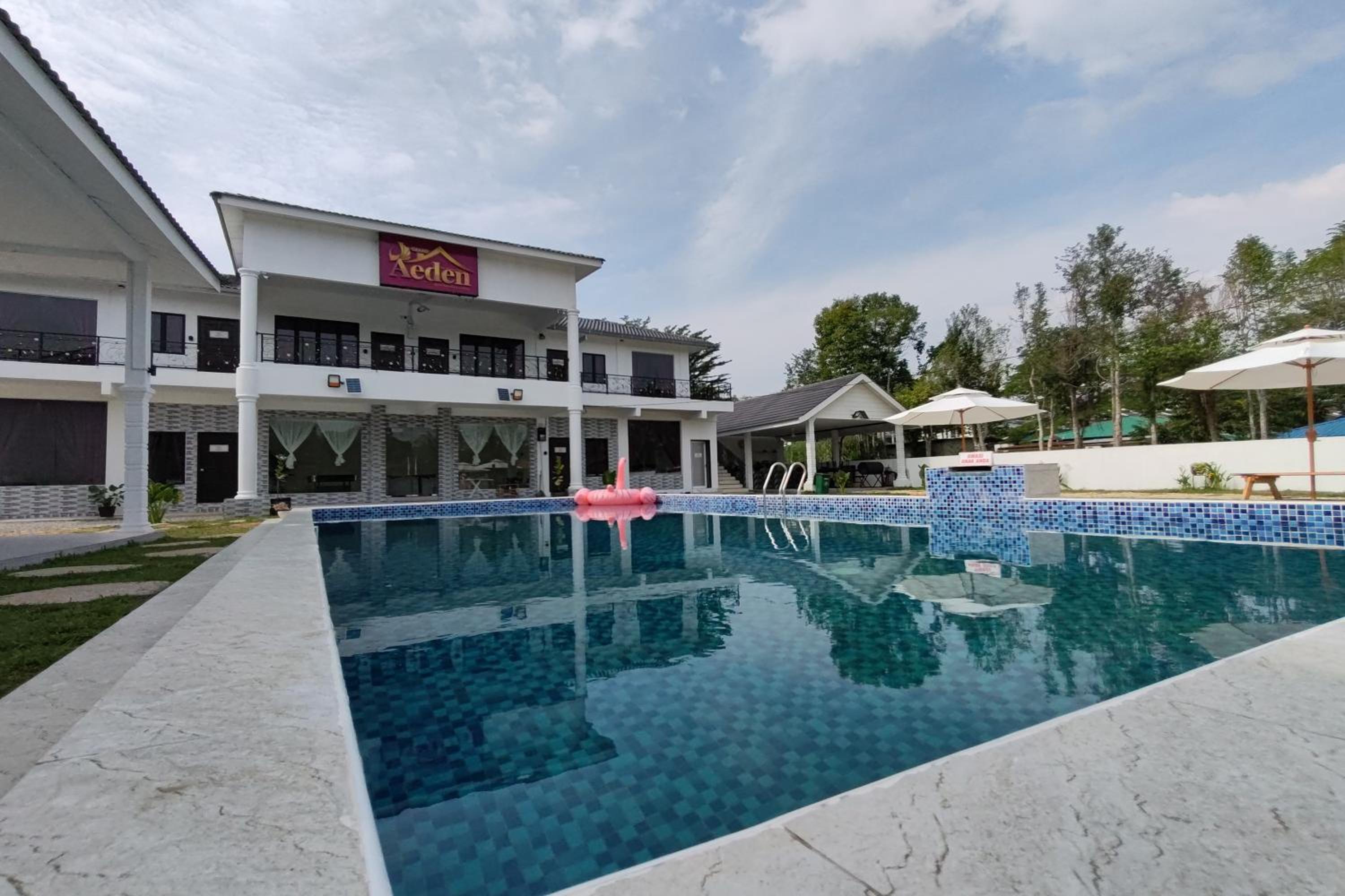 Grand Aeden Villa photo 8
