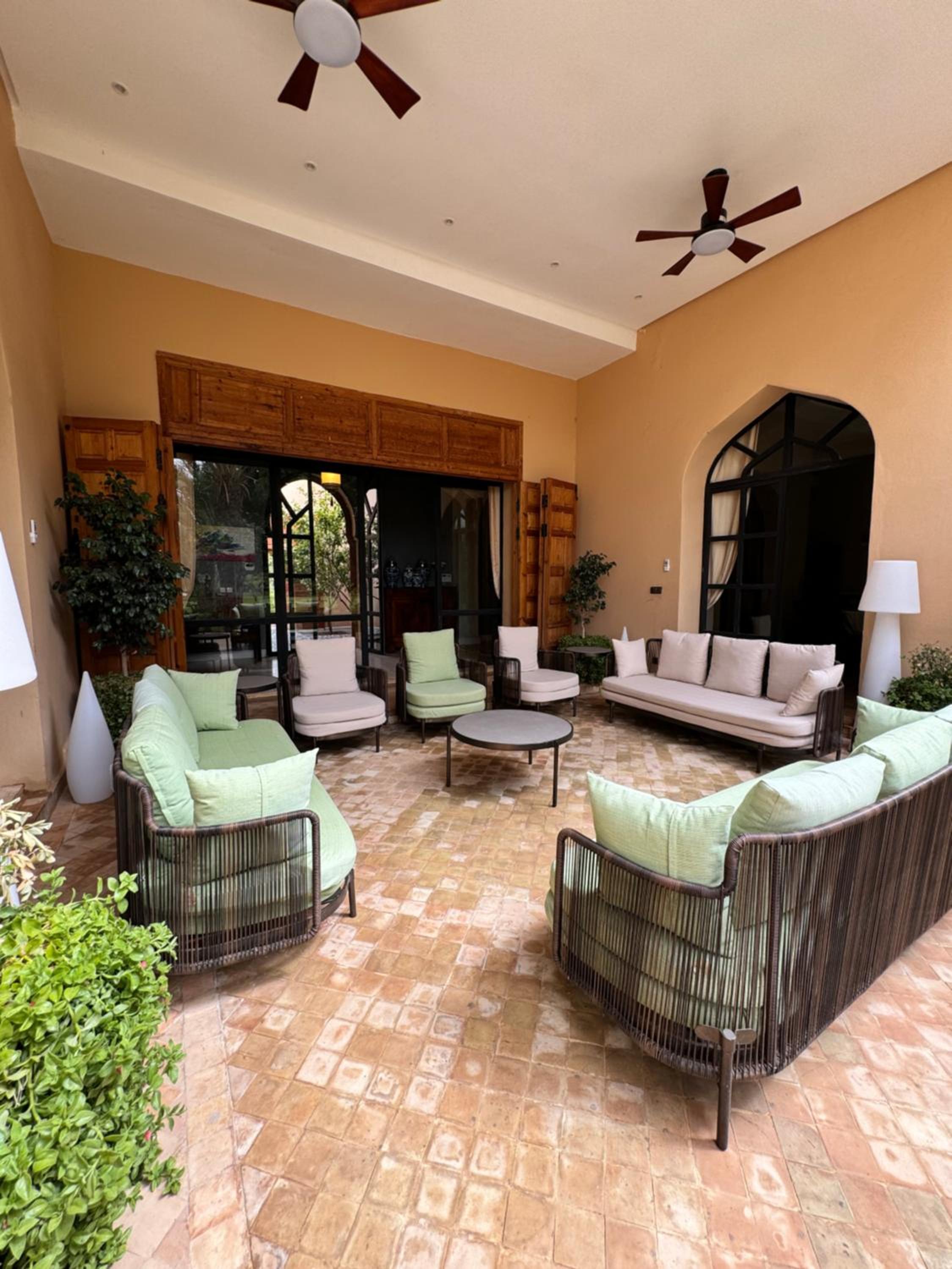 lounge