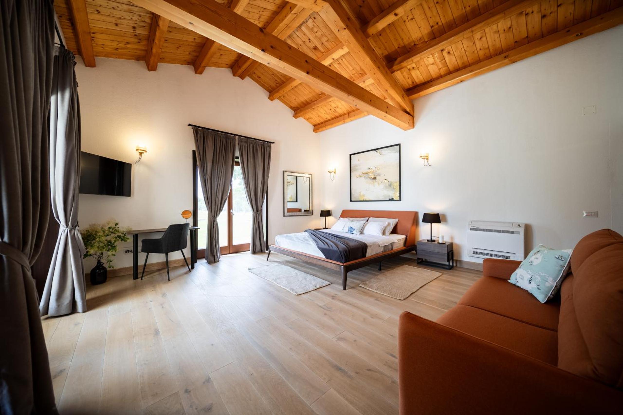 Villa Antea for 10 people near Barban with heated pool 75 m2 - wellness & large garden - full service
