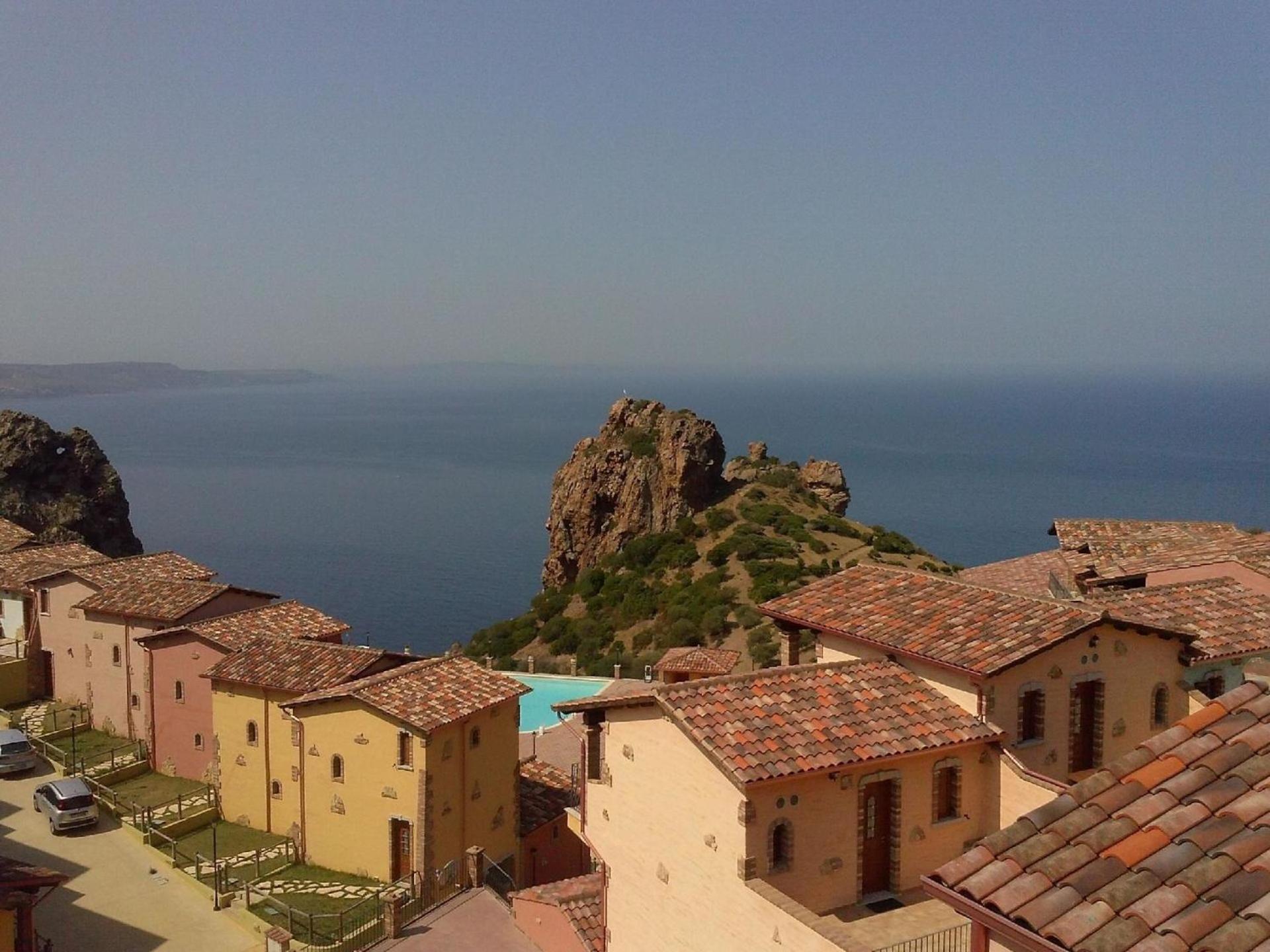 Corallo Rosso view 5
