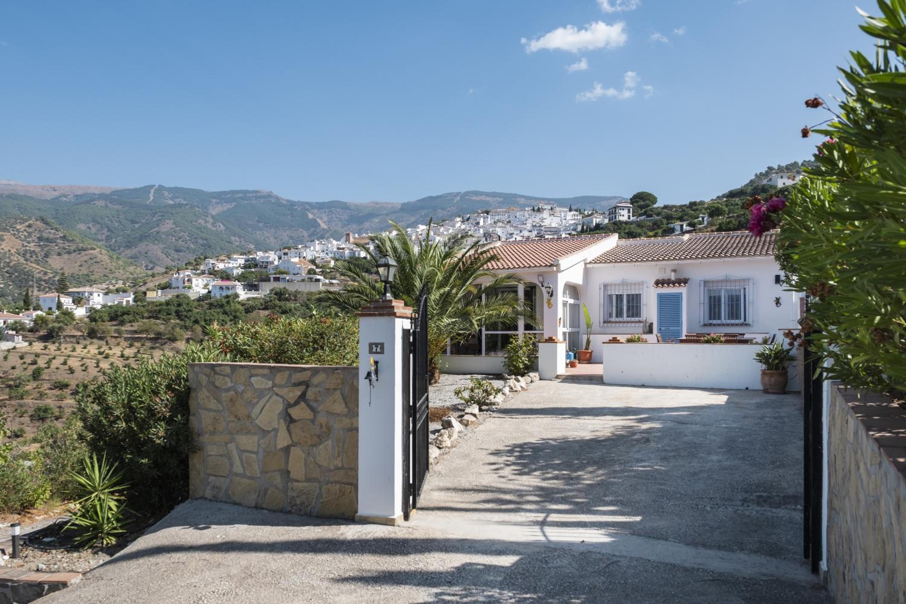 Casa Bán