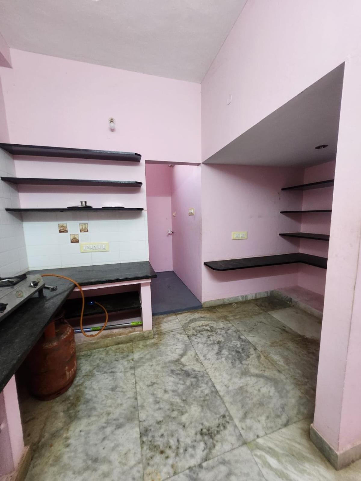 Holiday Home Madurai Bharathi Nagar - FF