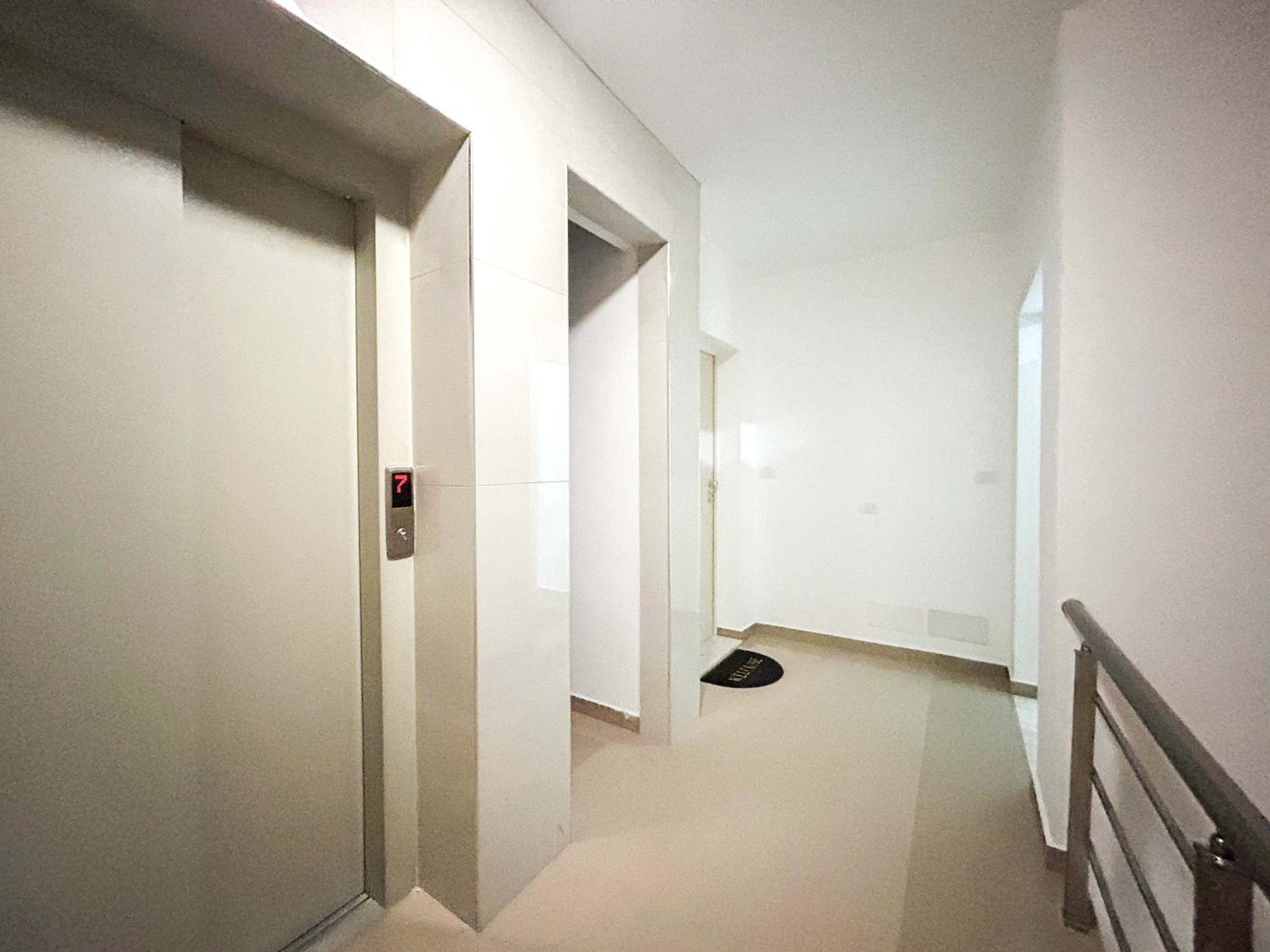 Apartment with big terrace 1175