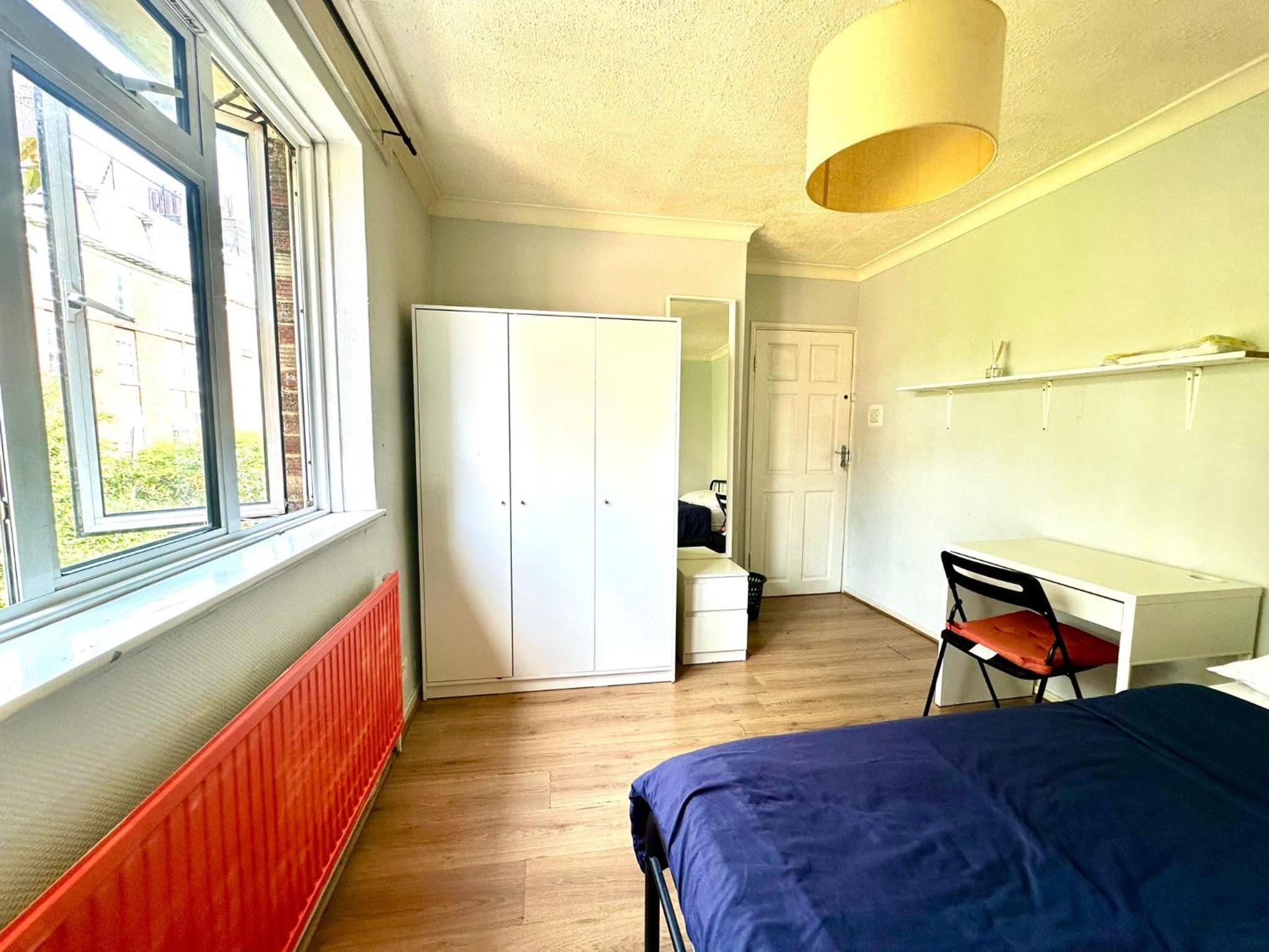 Whitechapel Rooms R2 view 3