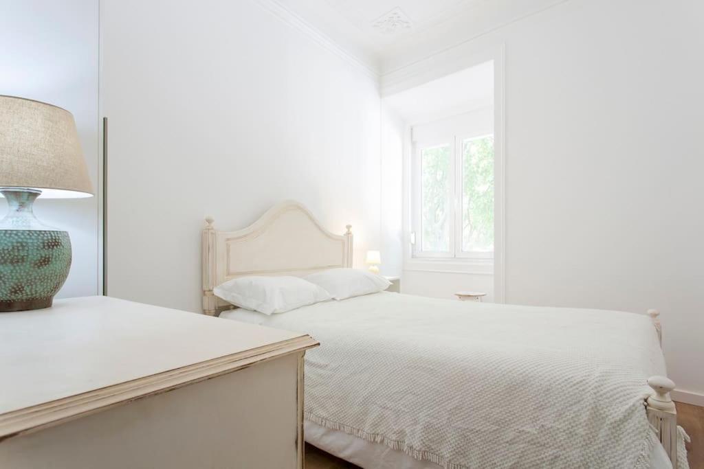 Near the River 3 Bedrooms Flat, with AC for 9 view 4