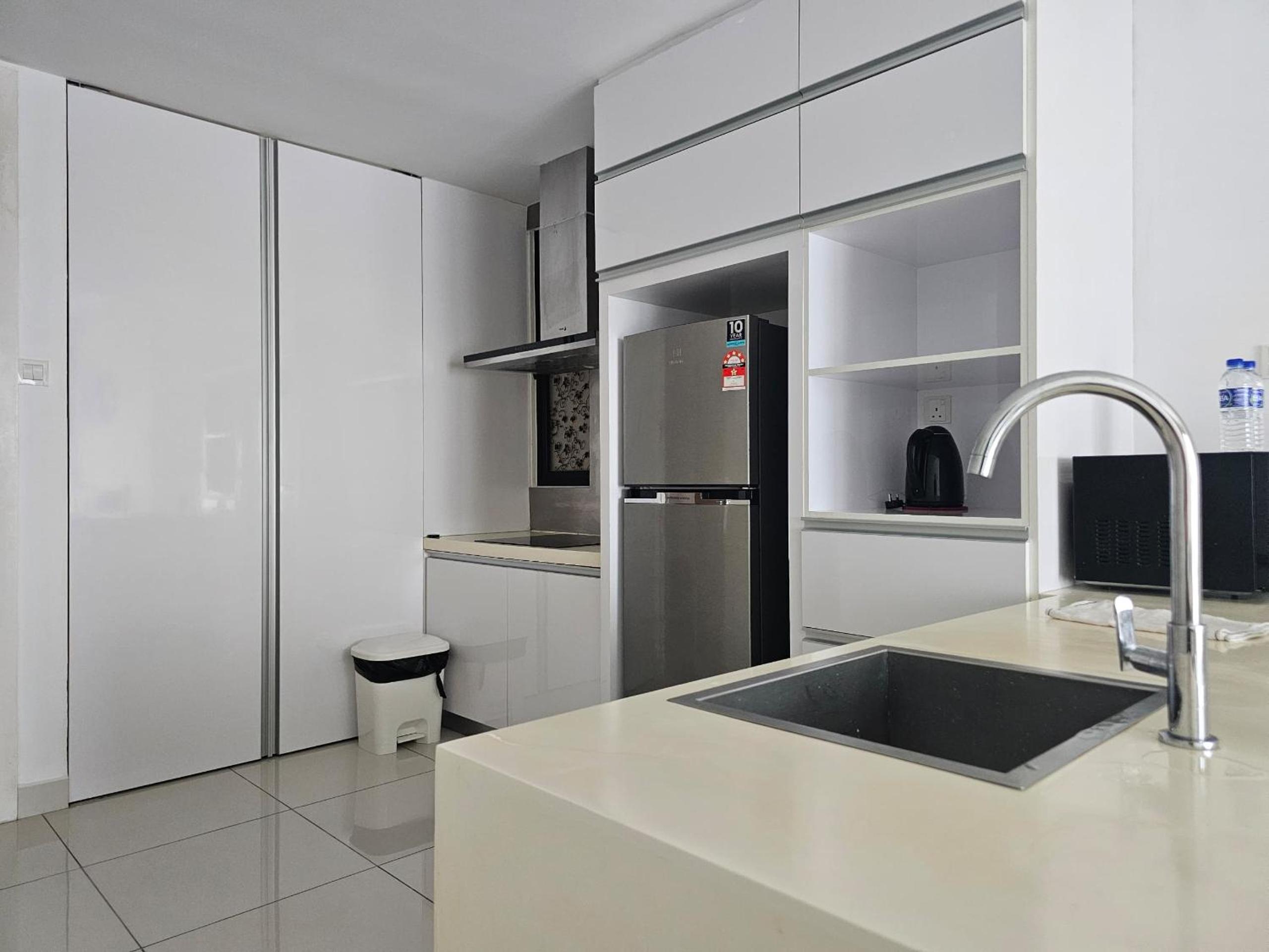 Mosaic MidValley Southkey 2 Bedroom High Floor by 9 Sands