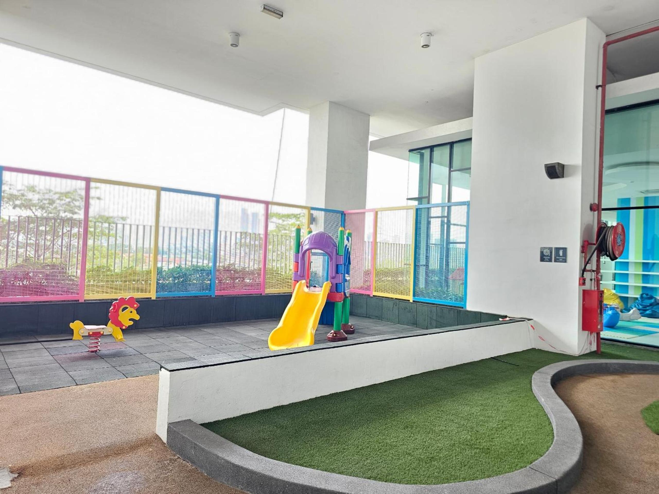 Mosaic MidValley Southkey 2 Bedroom High Floor by 9 Sands