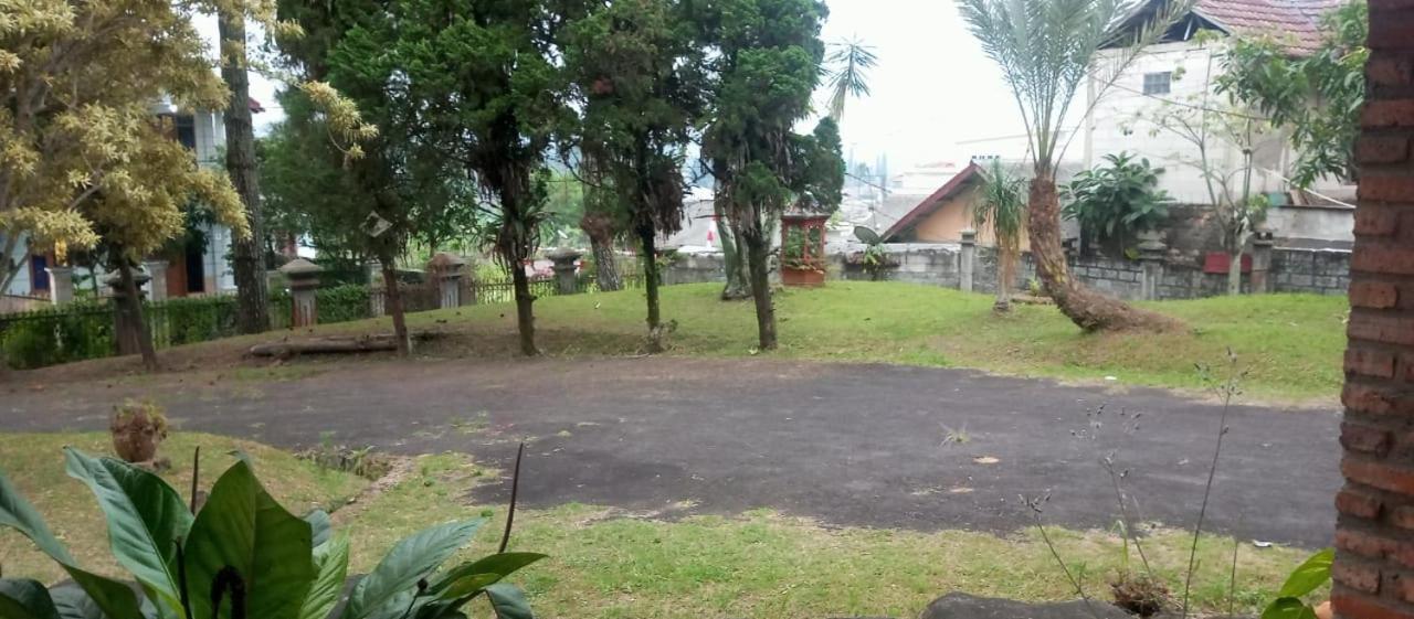rumahdesa cisarua