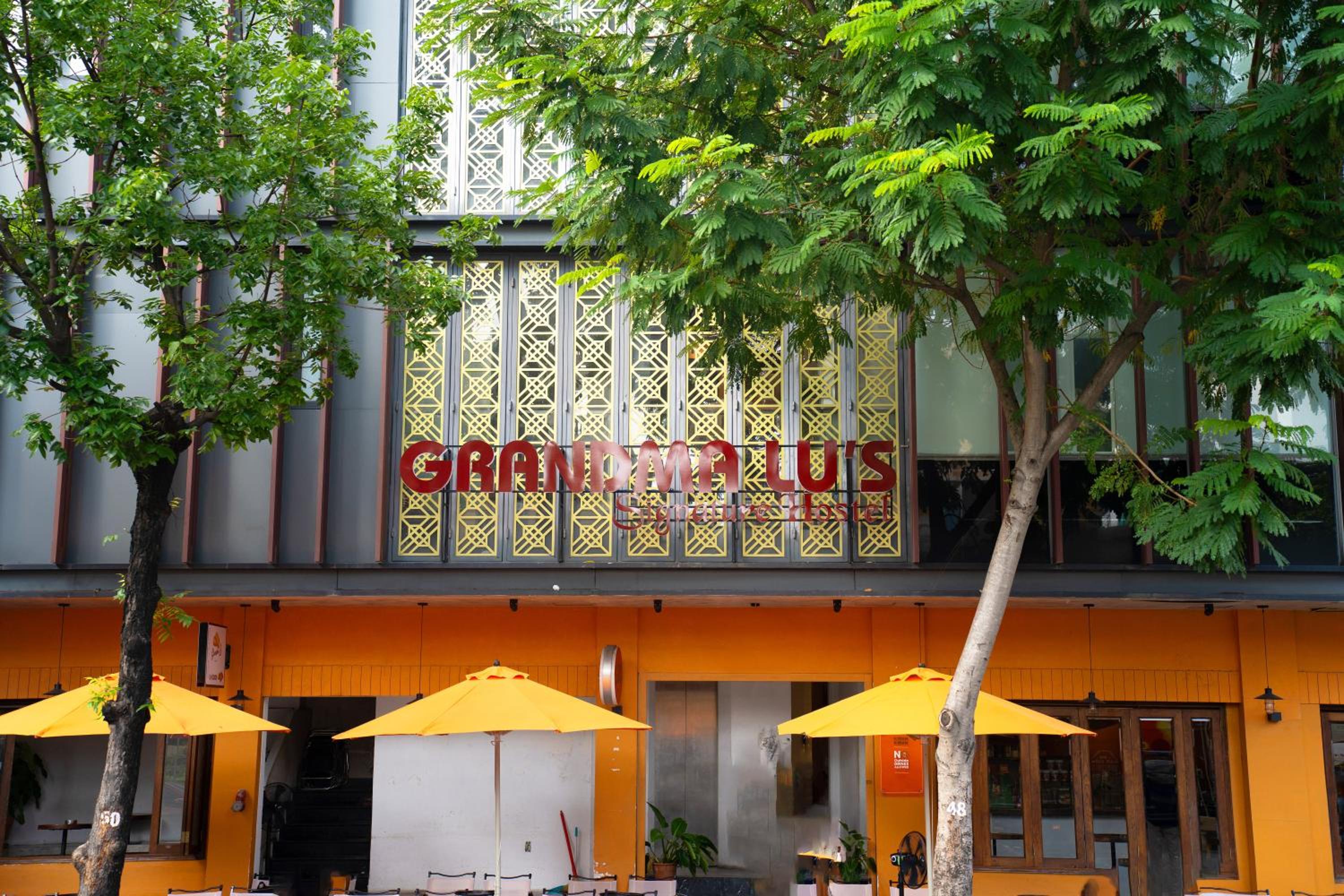 Grandma Lu's Saigon Signature
