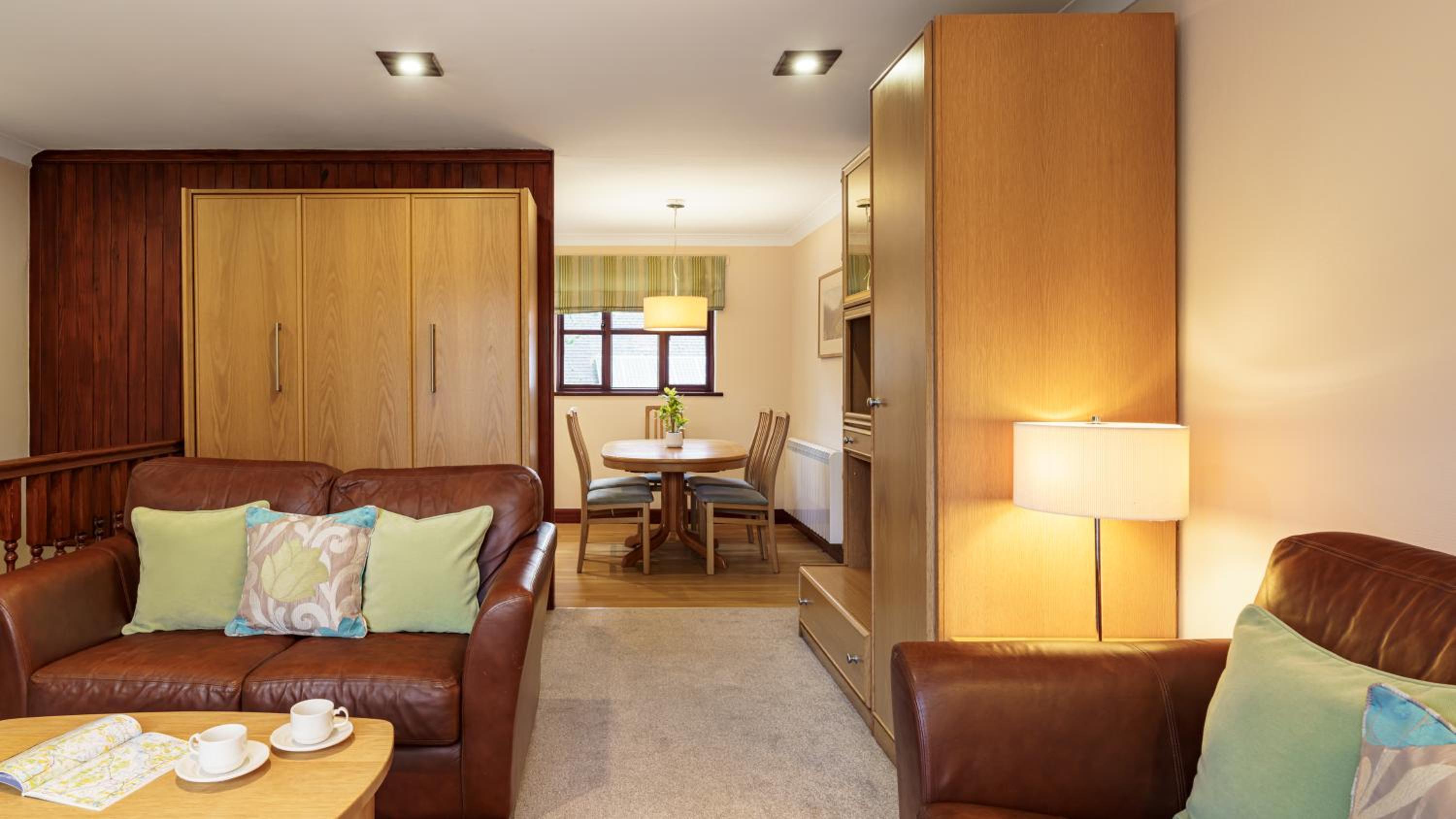 Post Knott Cottage At Windermere Marina Village view 4