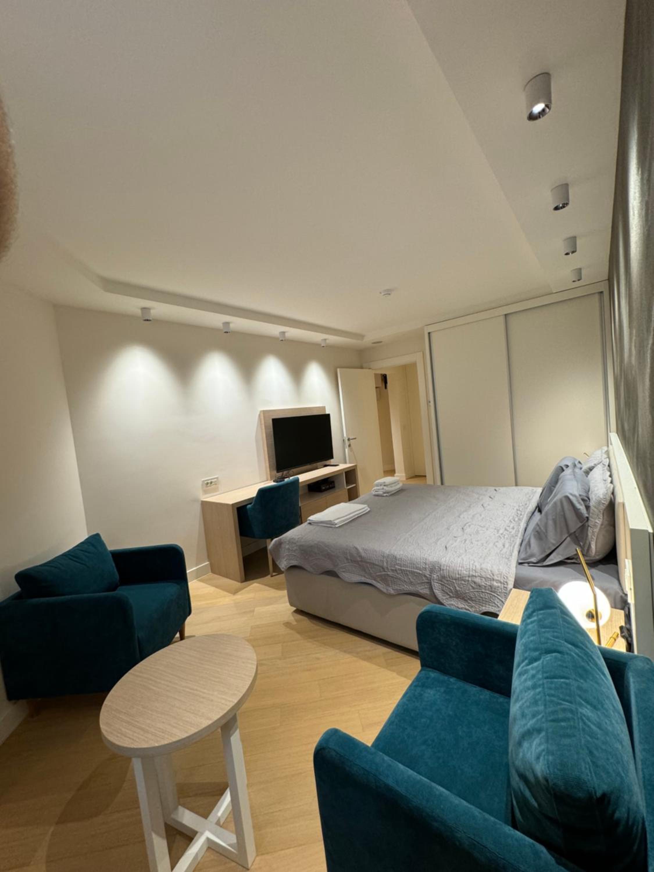 CENTRAL Stars Apartments & Free parking