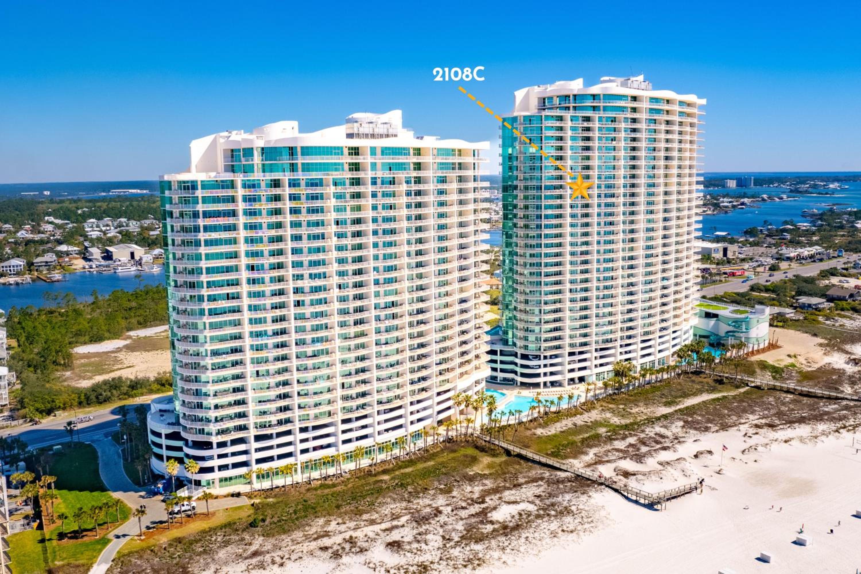 Turquoise Place 2108C view 3