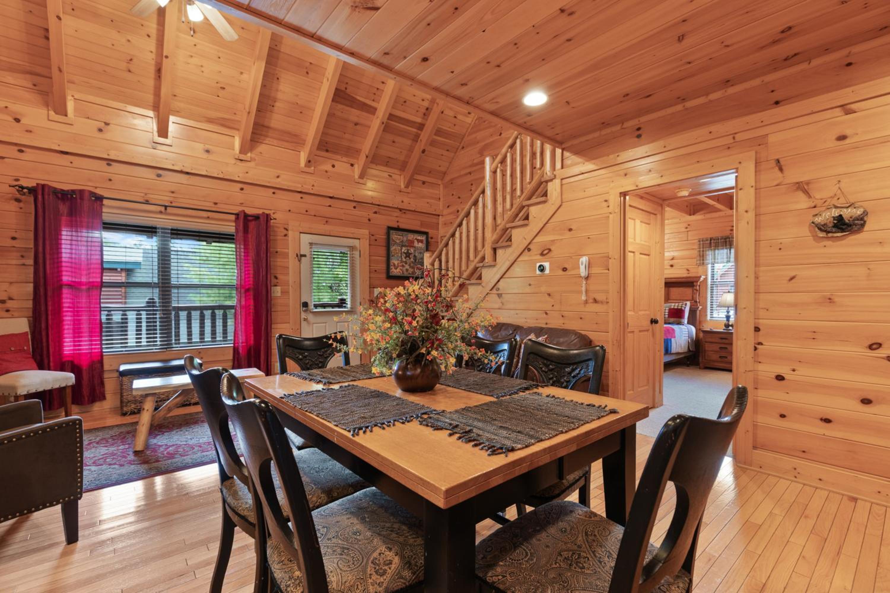 Smoky Dream Cabin Retreat view 3