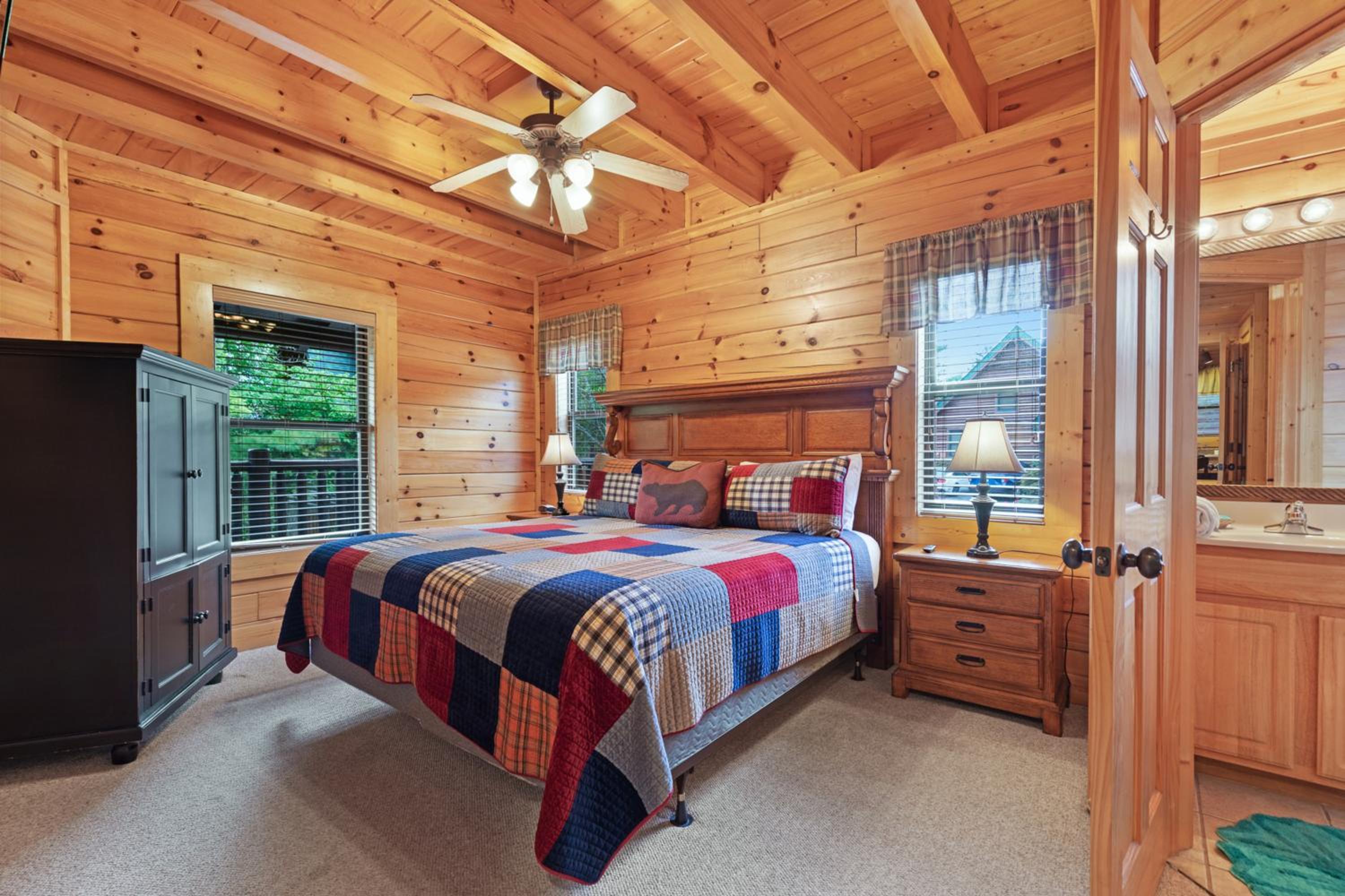 Smoky Dream Cabin Retreat view 4