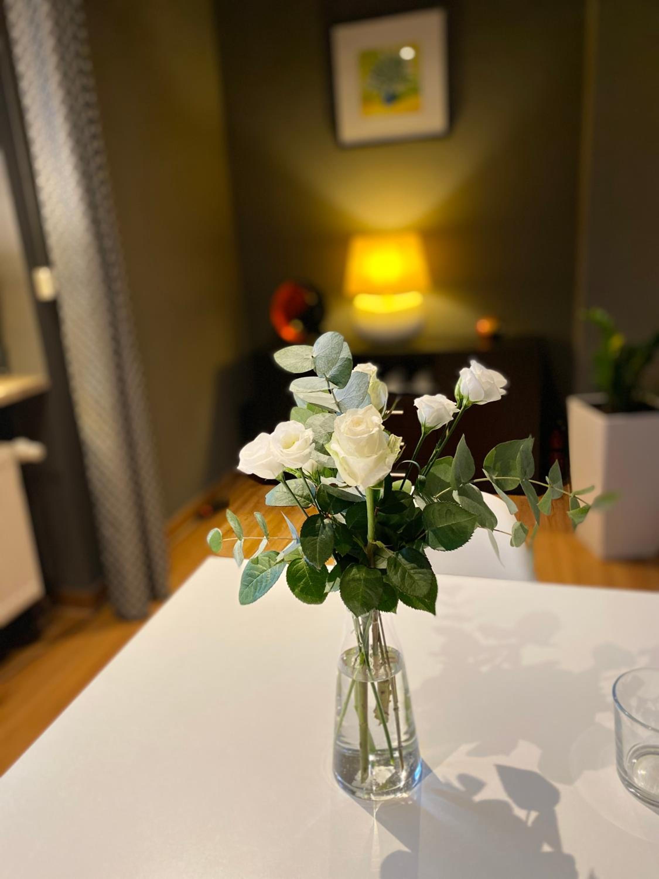 1 grosse elegante Zimmerwohnung 5 Minuten zu Fuss in die Stadtmitte