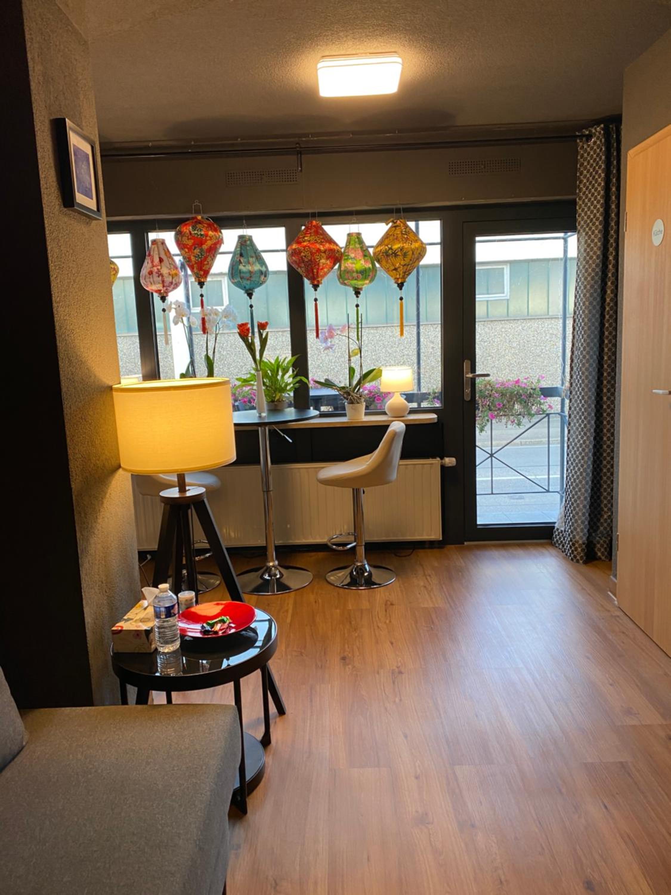 1 grosse elegante Zimmerwohnung 5 Minuten zu Fuss in die Stadtmitte
