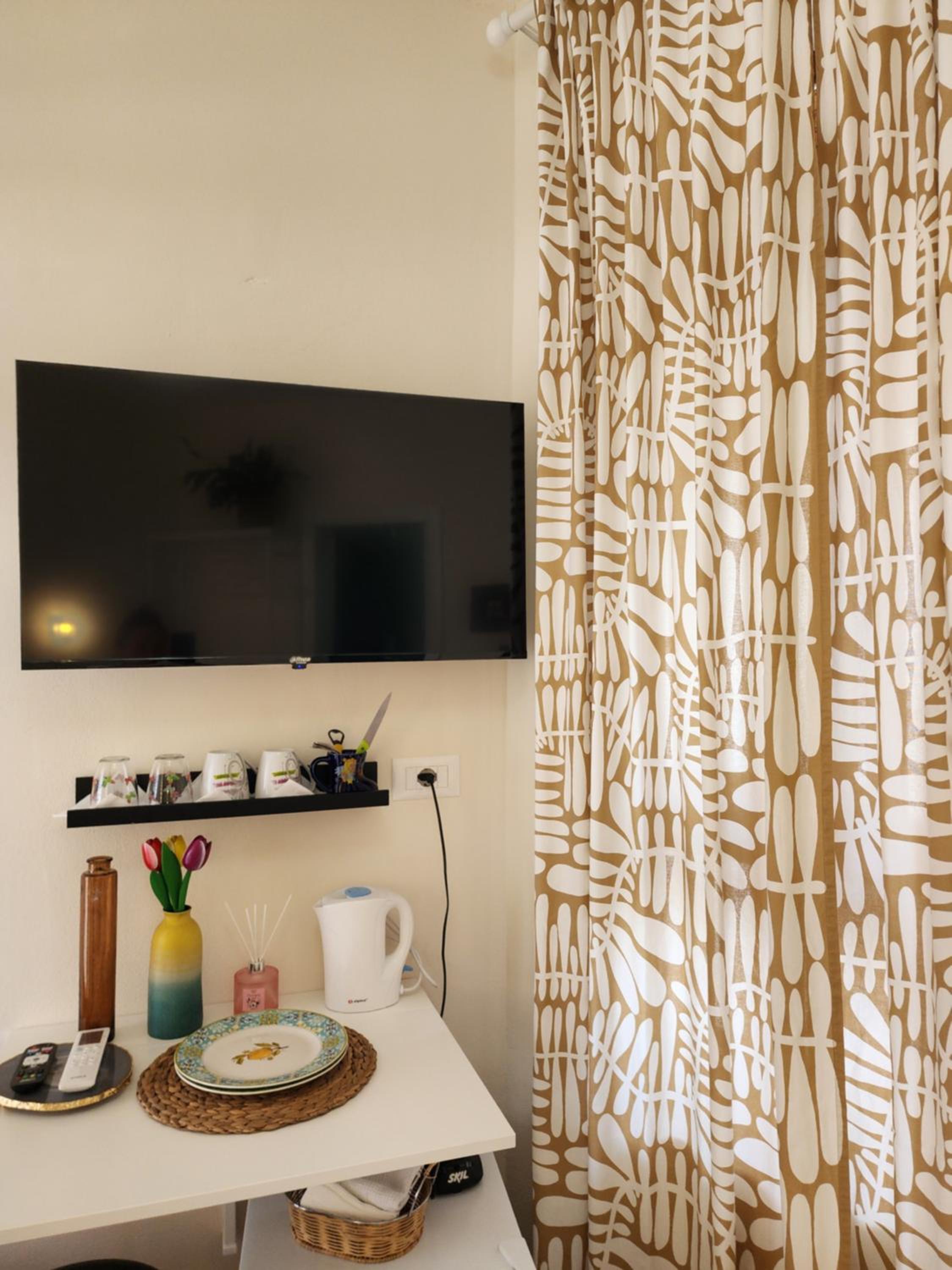 Dhami Apartment