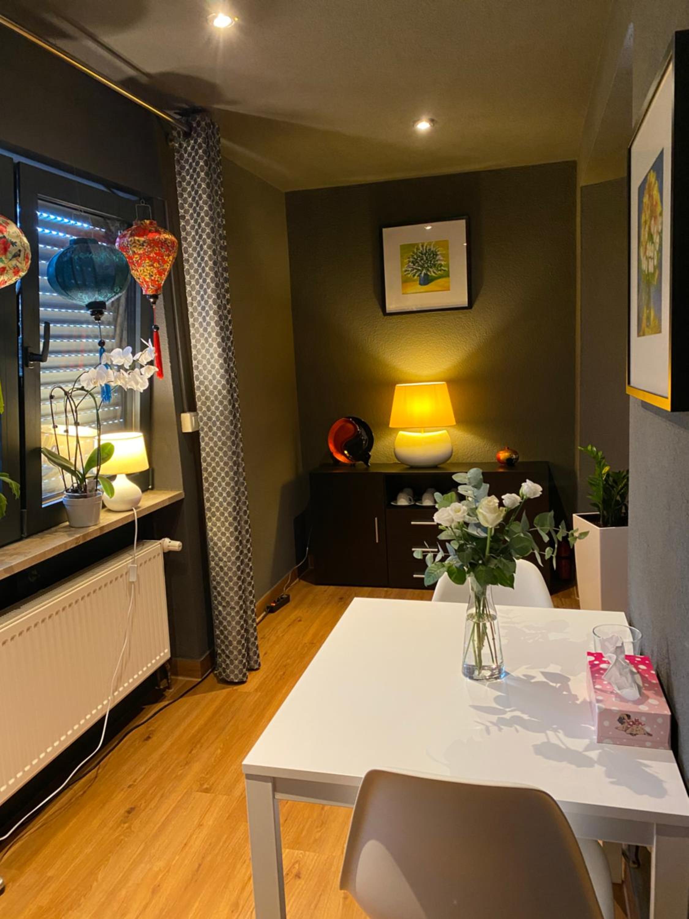 1 grosse elegante Zimmerwohnung 5 Minuten zu Fuss in die Stadtmitte