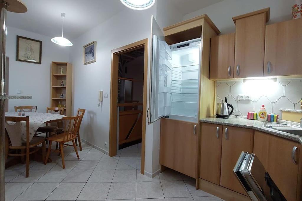 Klasický dům, 5 ložnic , 5 bedrooms, Praha