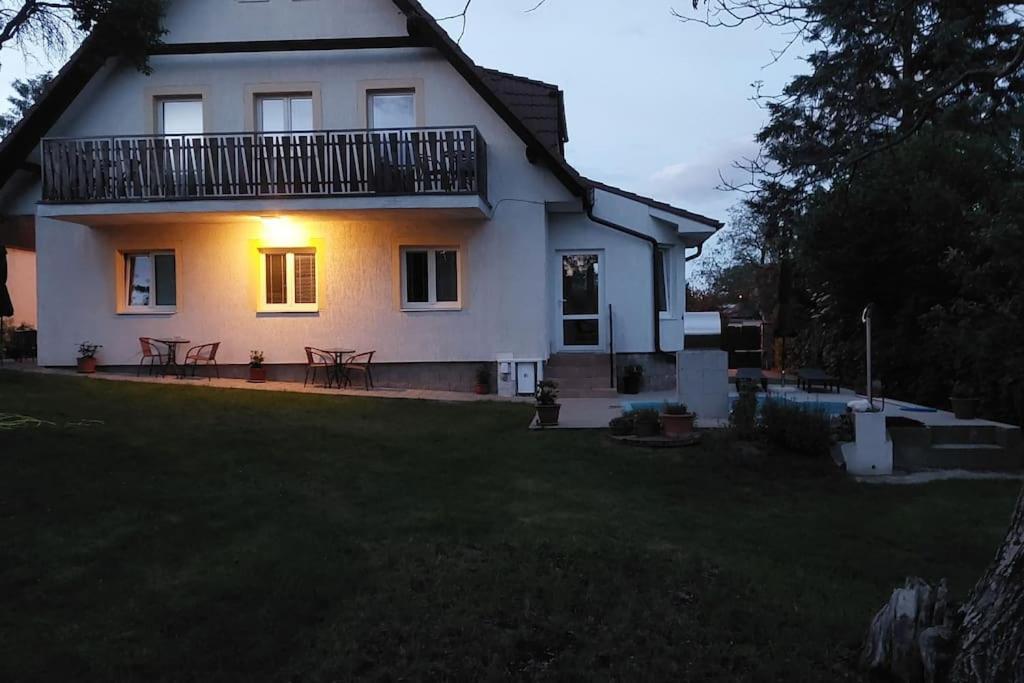 Klasický dům, 5 ložnic , 5 bedrooms, Praha