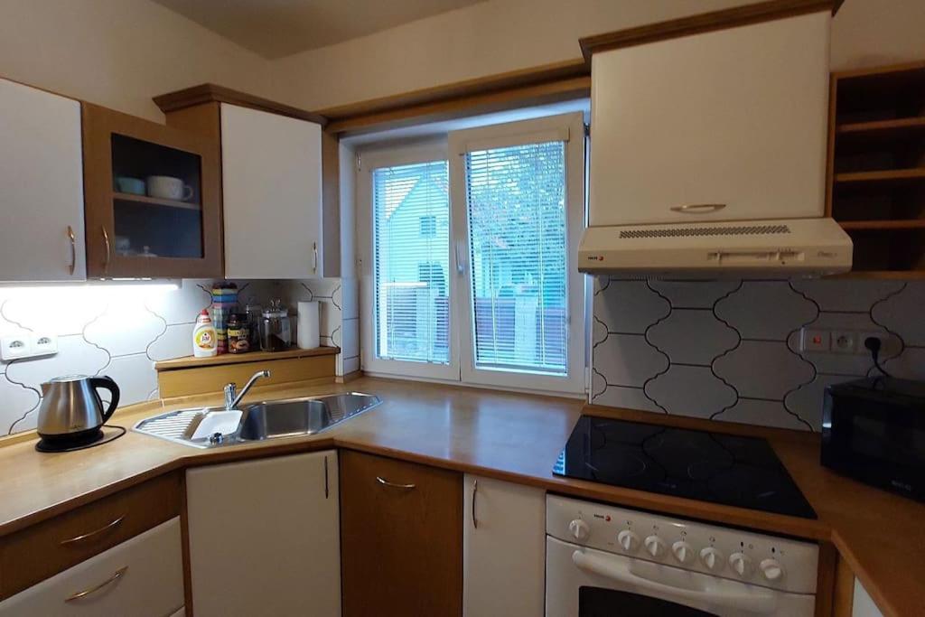 Klasický dům, 5 ložnic , 5 bedrooms, Praha