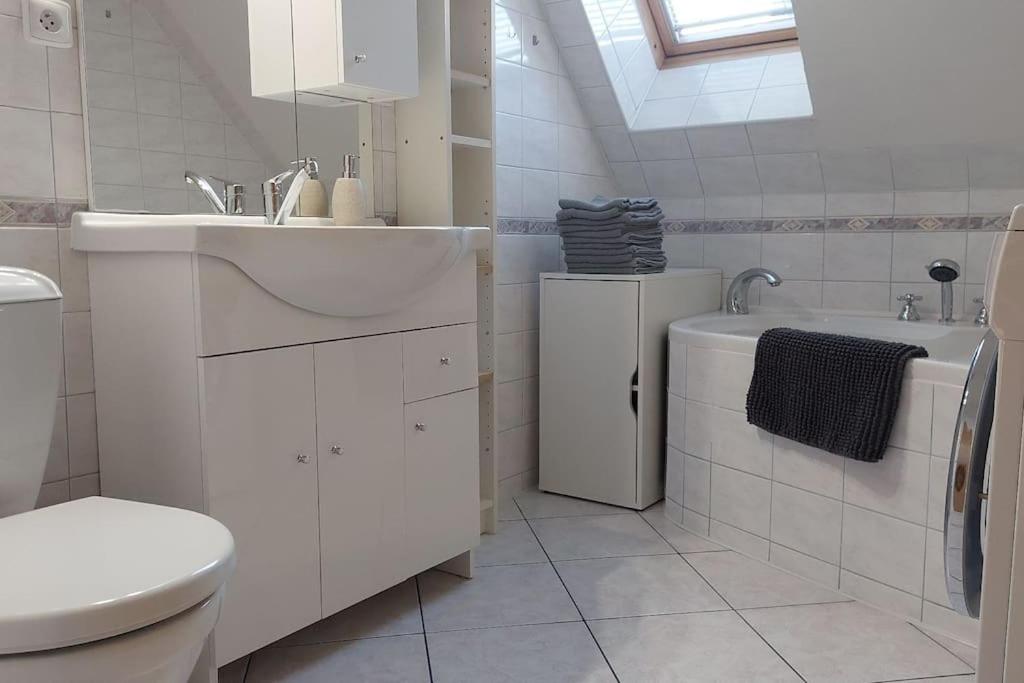 Klasický dům, 5 ložnic , 5 bedrooms, Praha