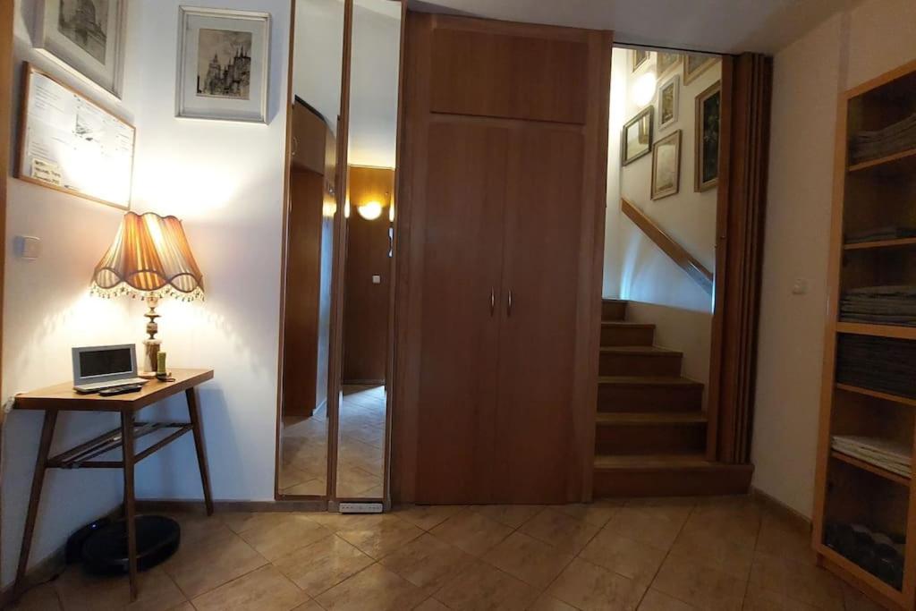 Klasický dům, 5 ložnic , 5 bedrooms, Praha