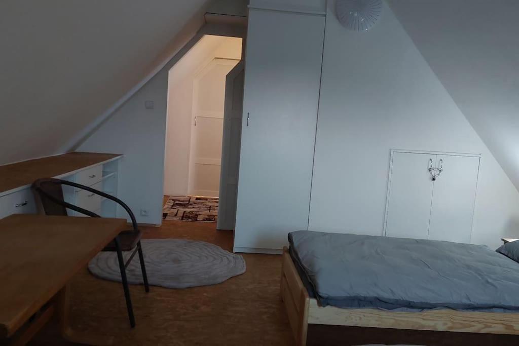 Klasický dům, 5 ložnic , 5 bedrooms, Praha